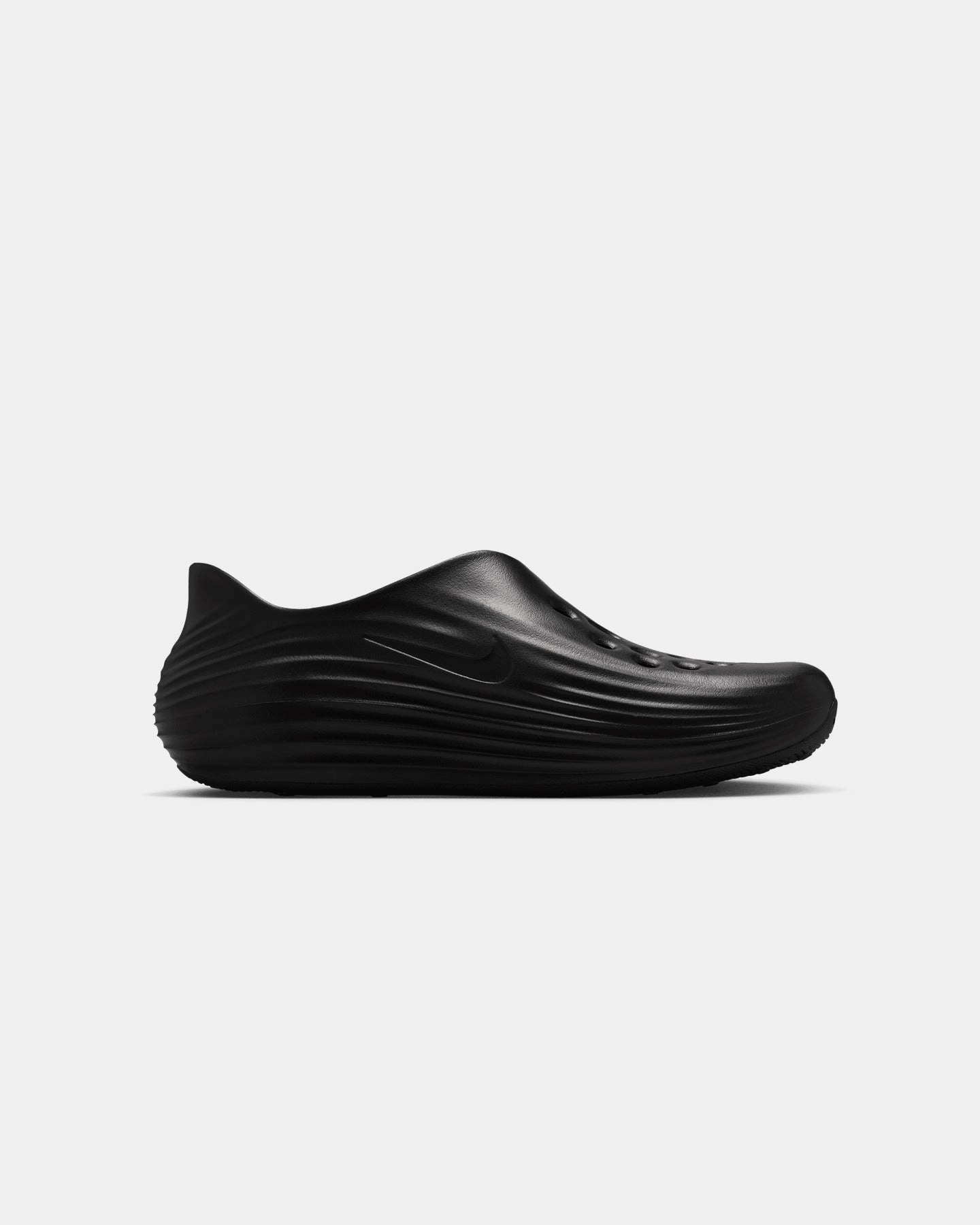Nike ReactX Rejuven8 Black/Black Dinner Out