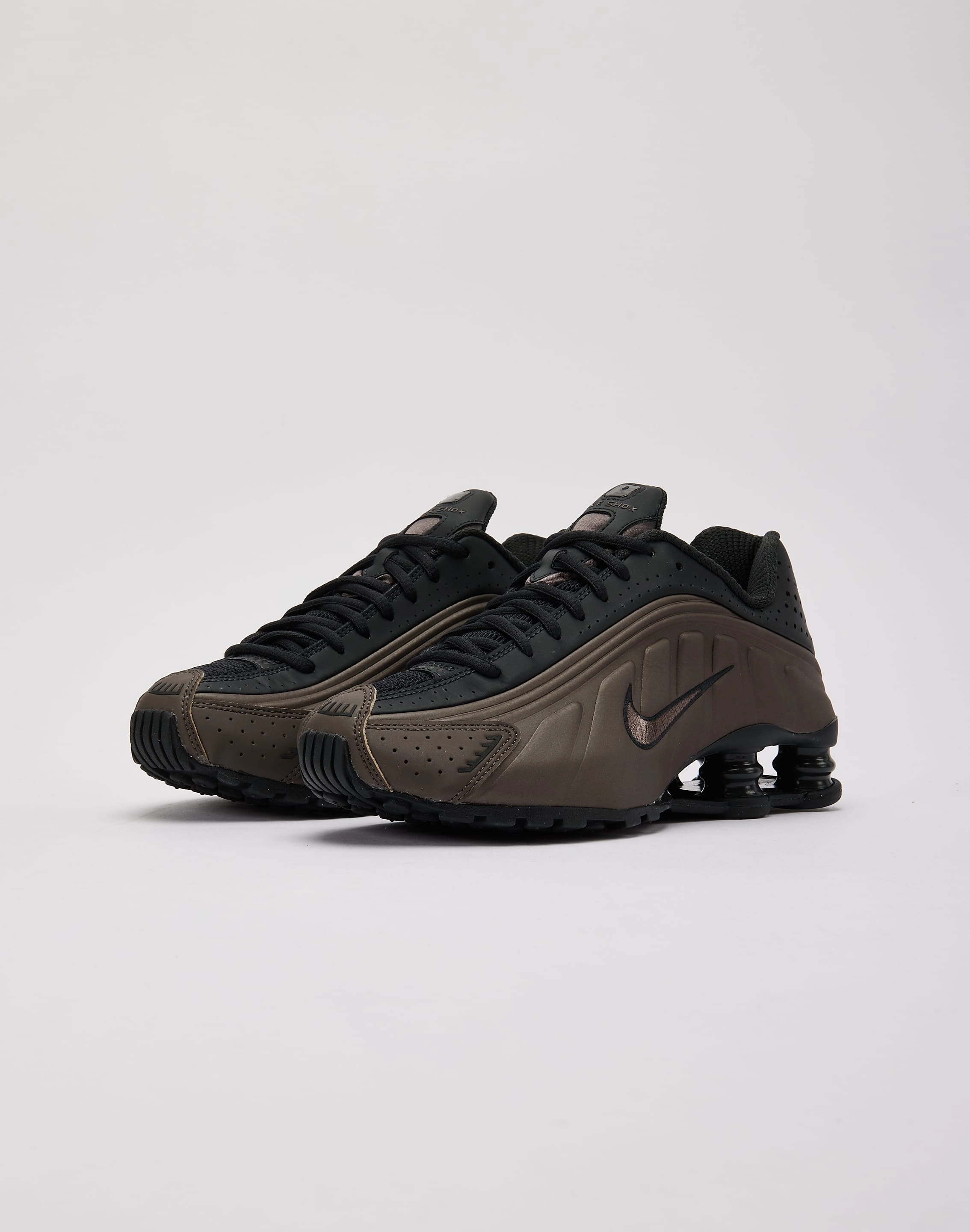 Nike Shox R4 Vertical Flex Channel