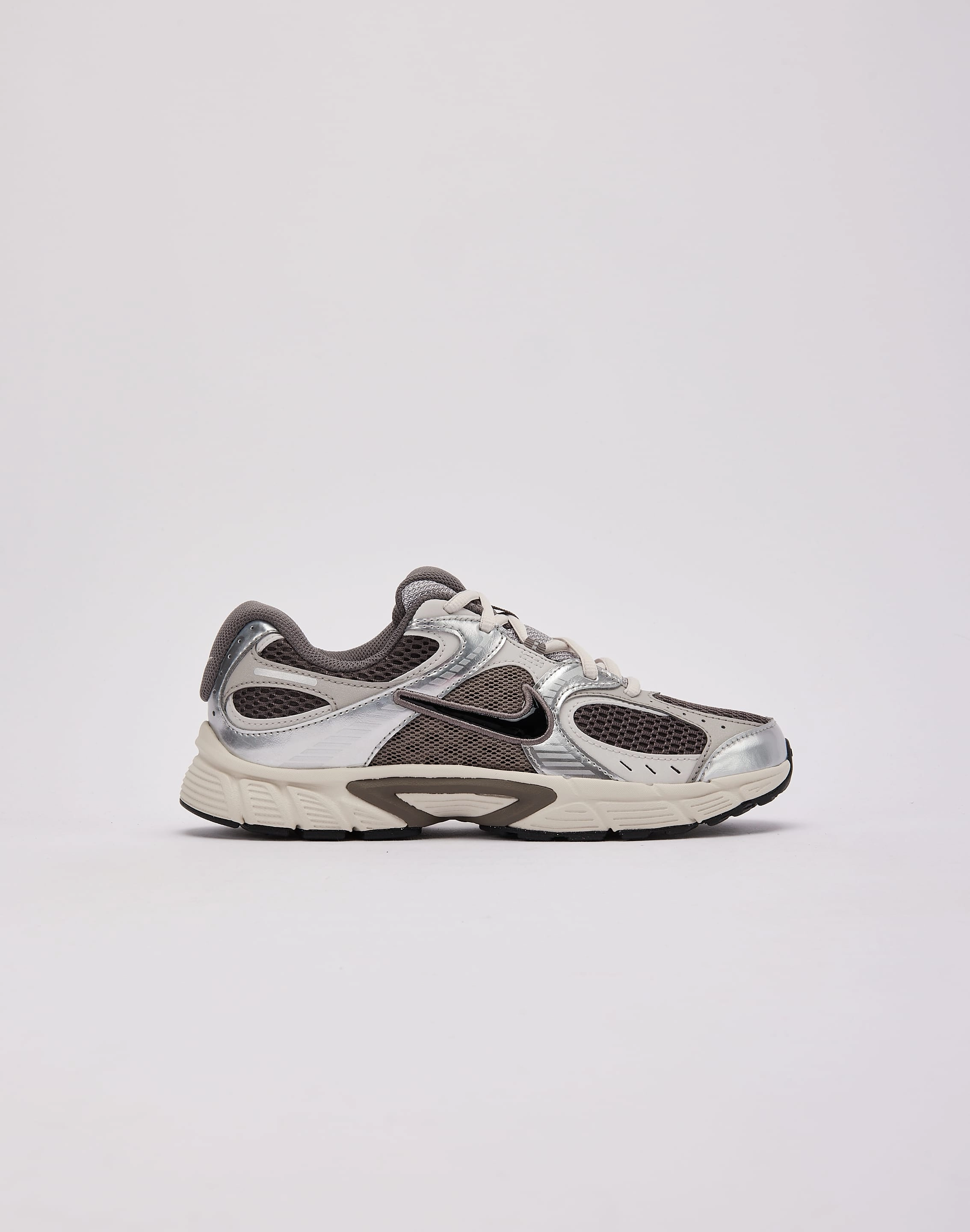 Nike V5 RNR Grade-School Wedge Heel Vegan Friendly Fabric