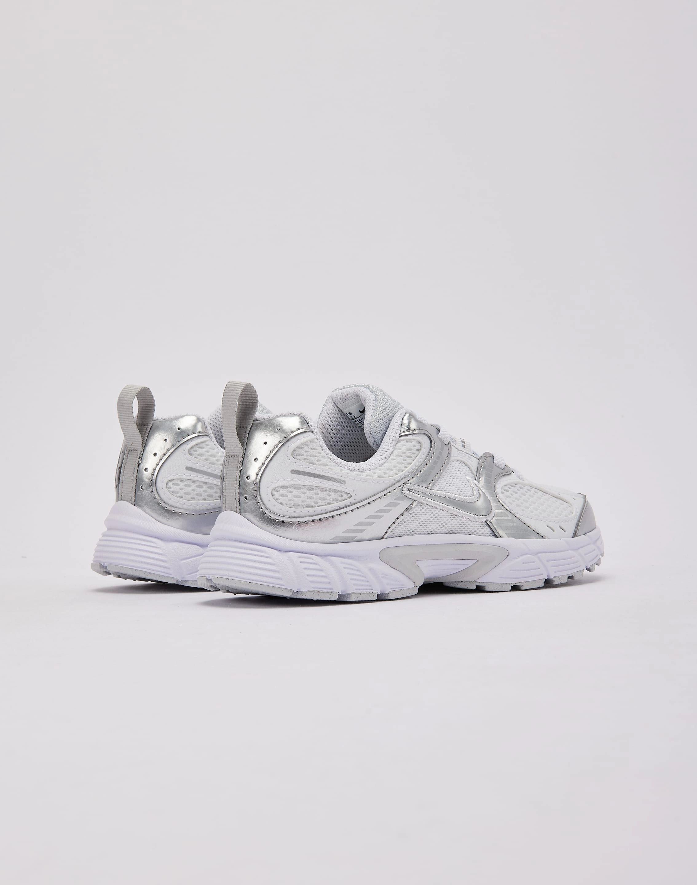 Nike V5 RNR Pre-School Sturdy Construction