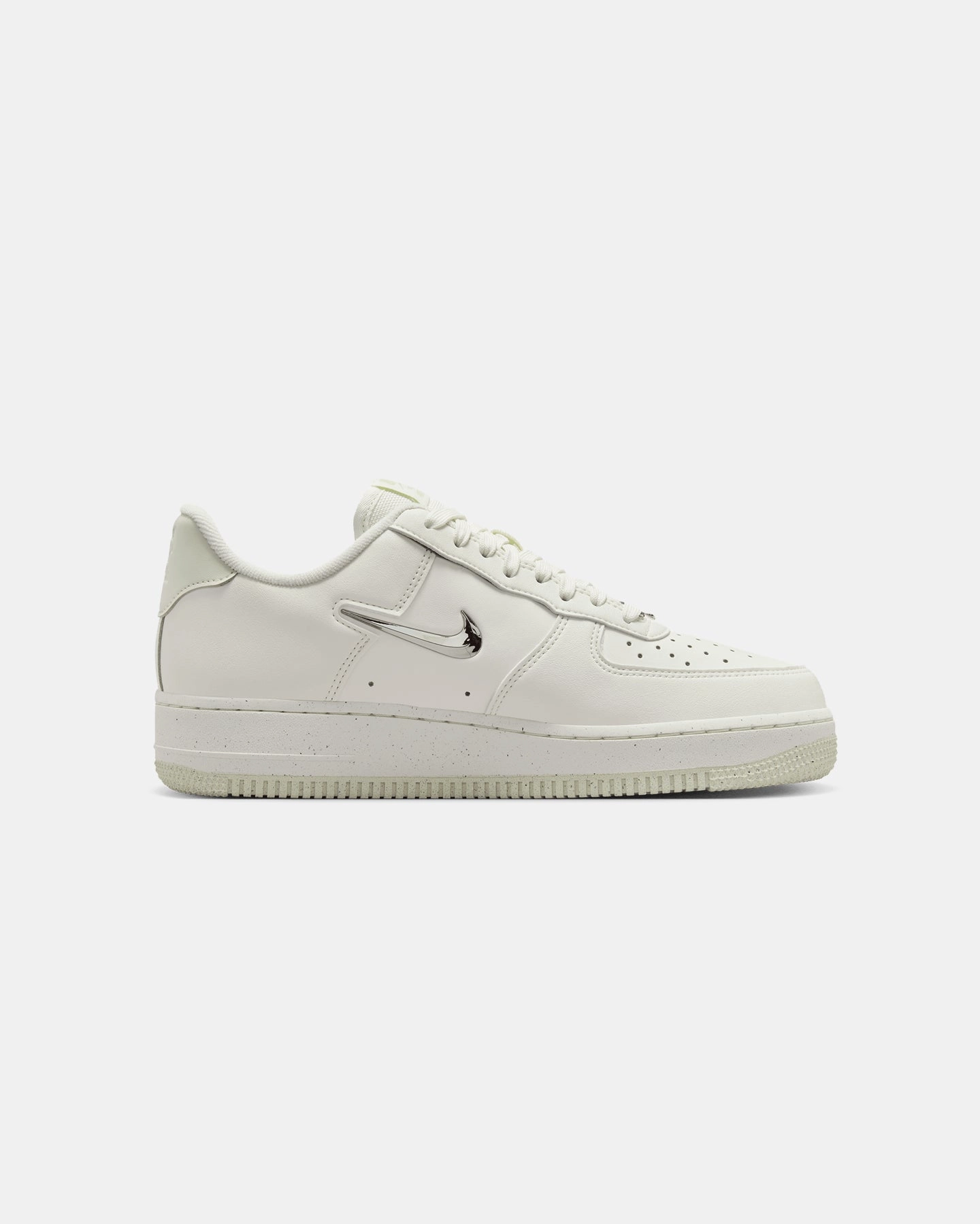 Compression Midsole Multi - purpose Nike Women's Air Force 1 '07 Next Nature SE Sail/Vapor Green