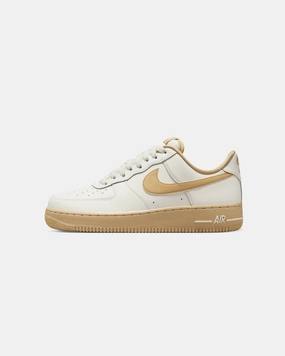 Plush Touch Nike Women's Air Force 1 '07 Sail/Sesame