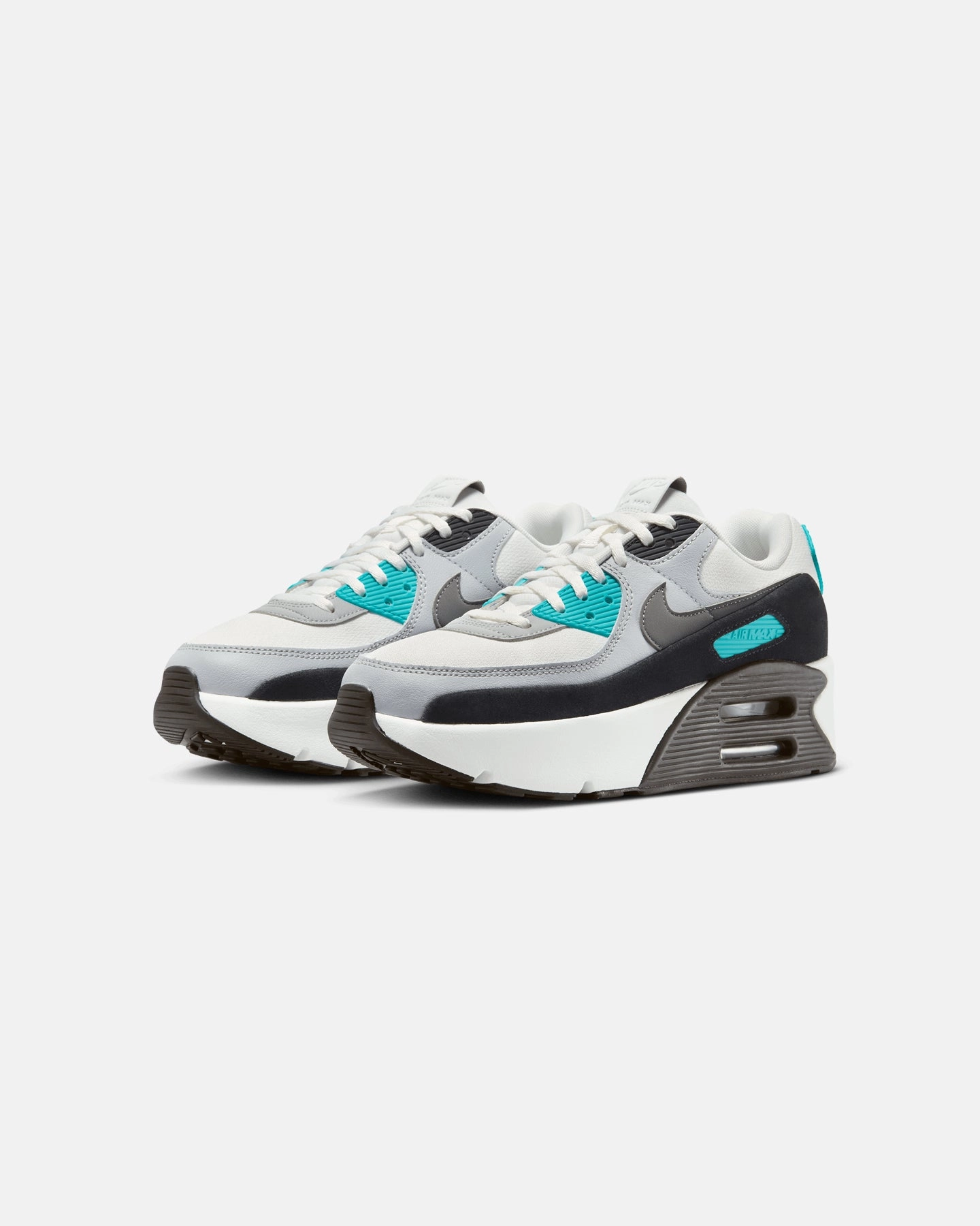 Nike Women's Air Max 90 LV8 Summit White/Smoke Grey classic - look Seamless Interior Construction