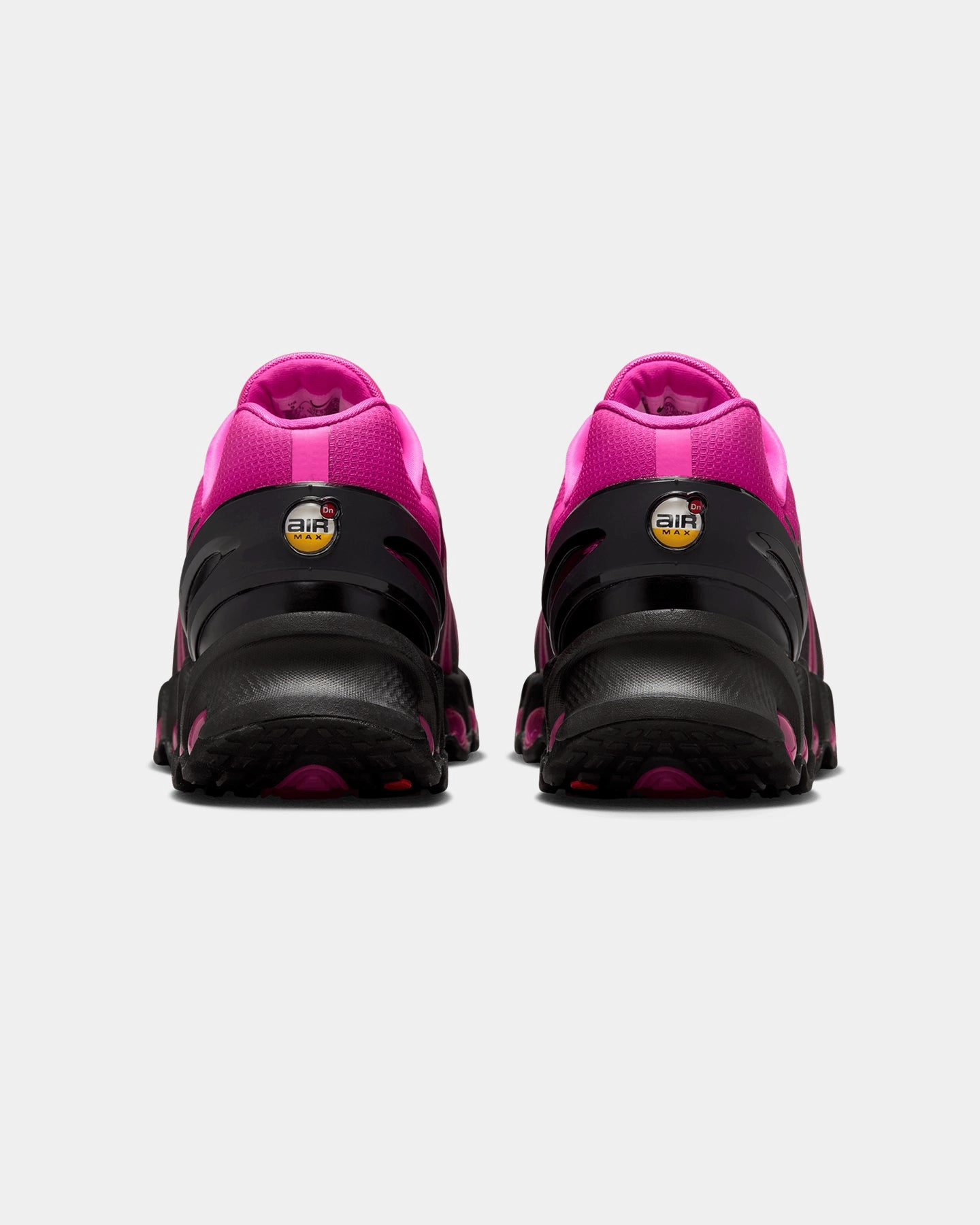 snowboarders Nike Women's Air Max DN8 "Hyper Pink" Fuschia