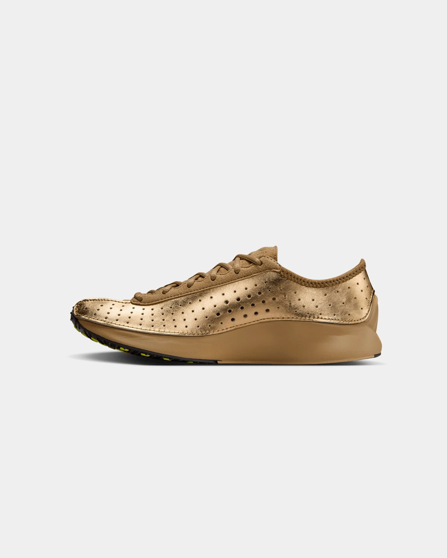 Streamlined ease Nike Women's Air Superfly Gold/Parachute Beige