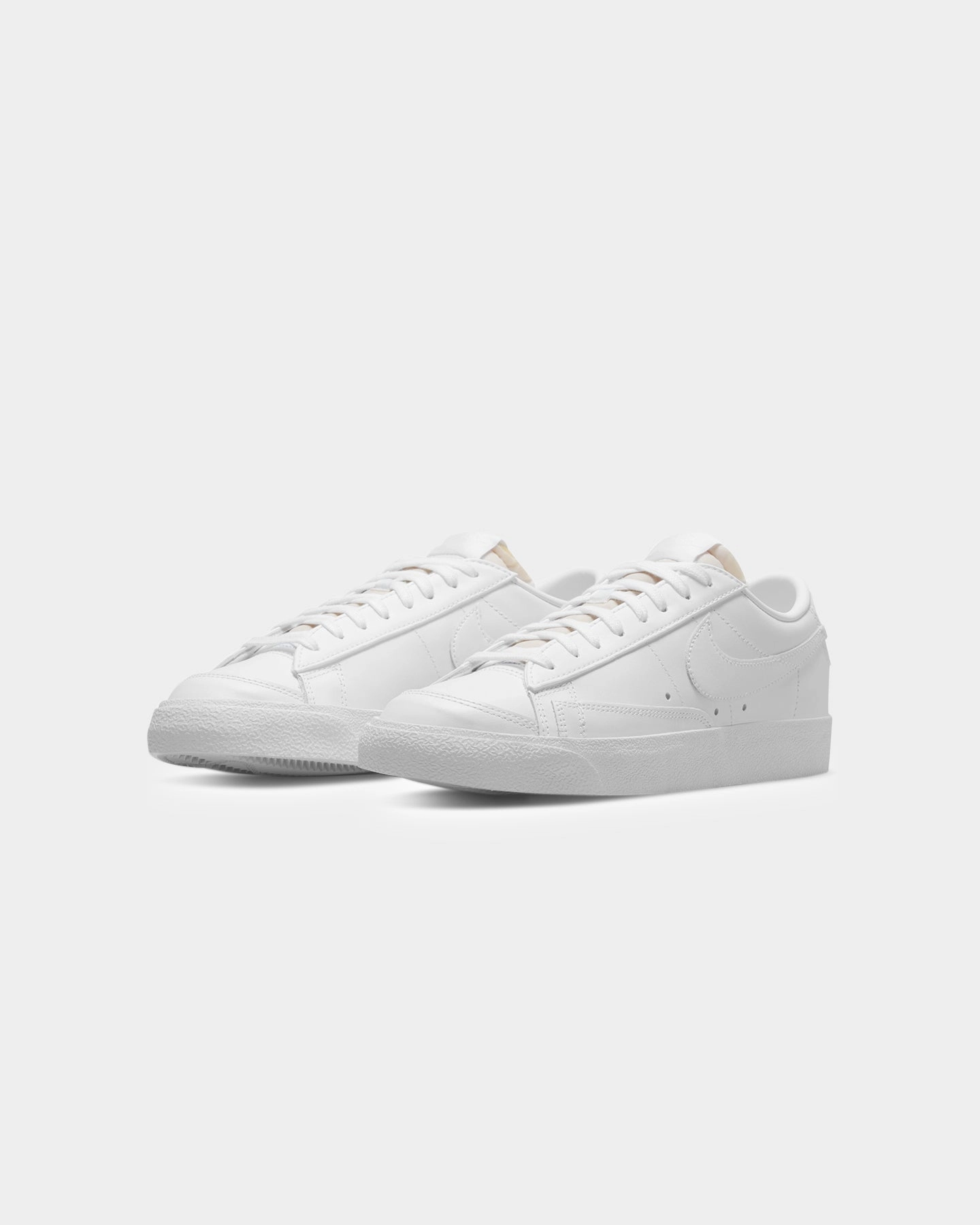 Wrinkle-Resistant Abrasion Proof Outsole Nike Women's Blazer Low '77 White/White/White