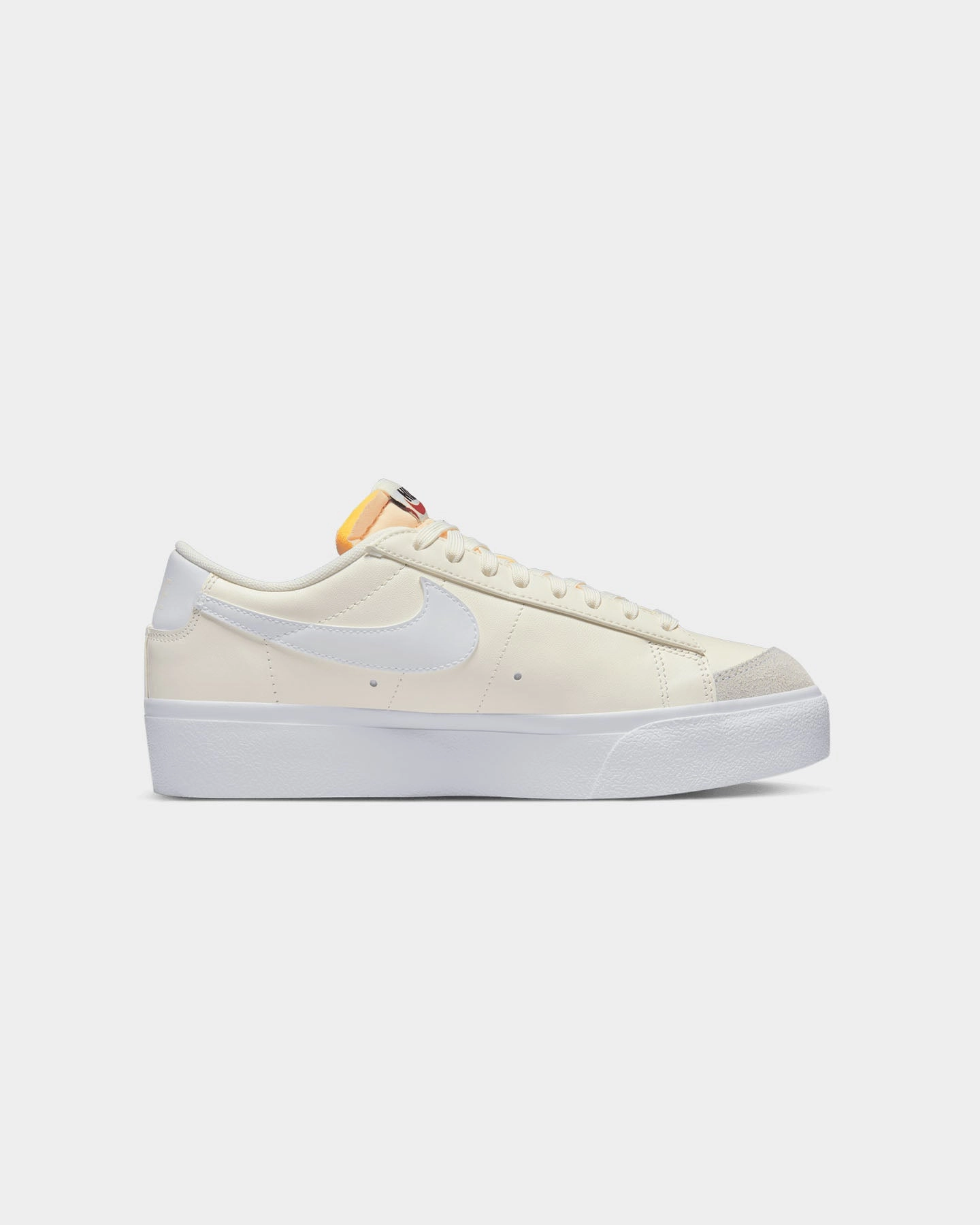 Nike Women's Blazer Low Platform Sail/White-White football players - specific functions lace - type