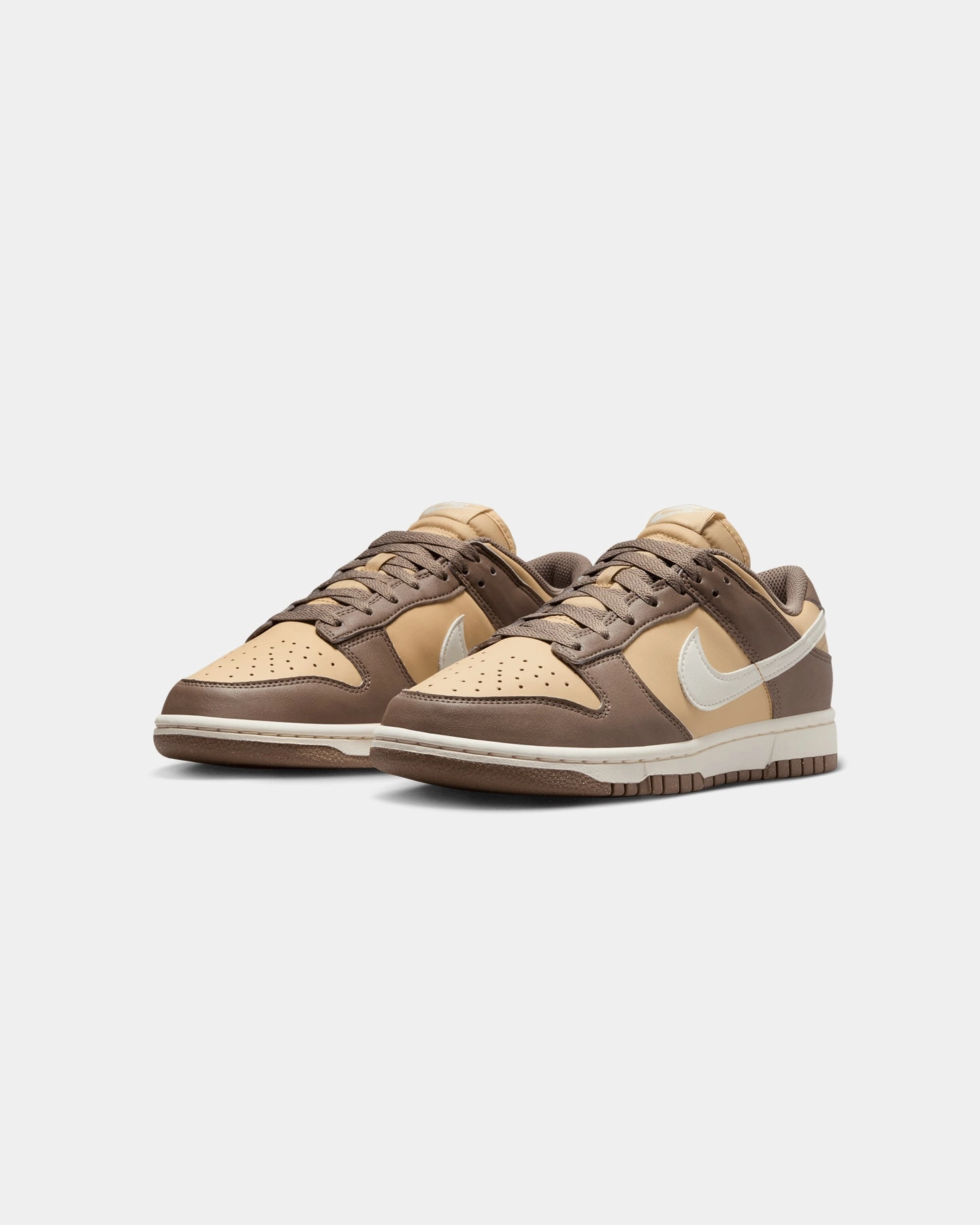 Nike Women's Dunk Low Next Nature "Mink Brown" Archaeo Brown/Sail Quick Dry Tech All-weather sole