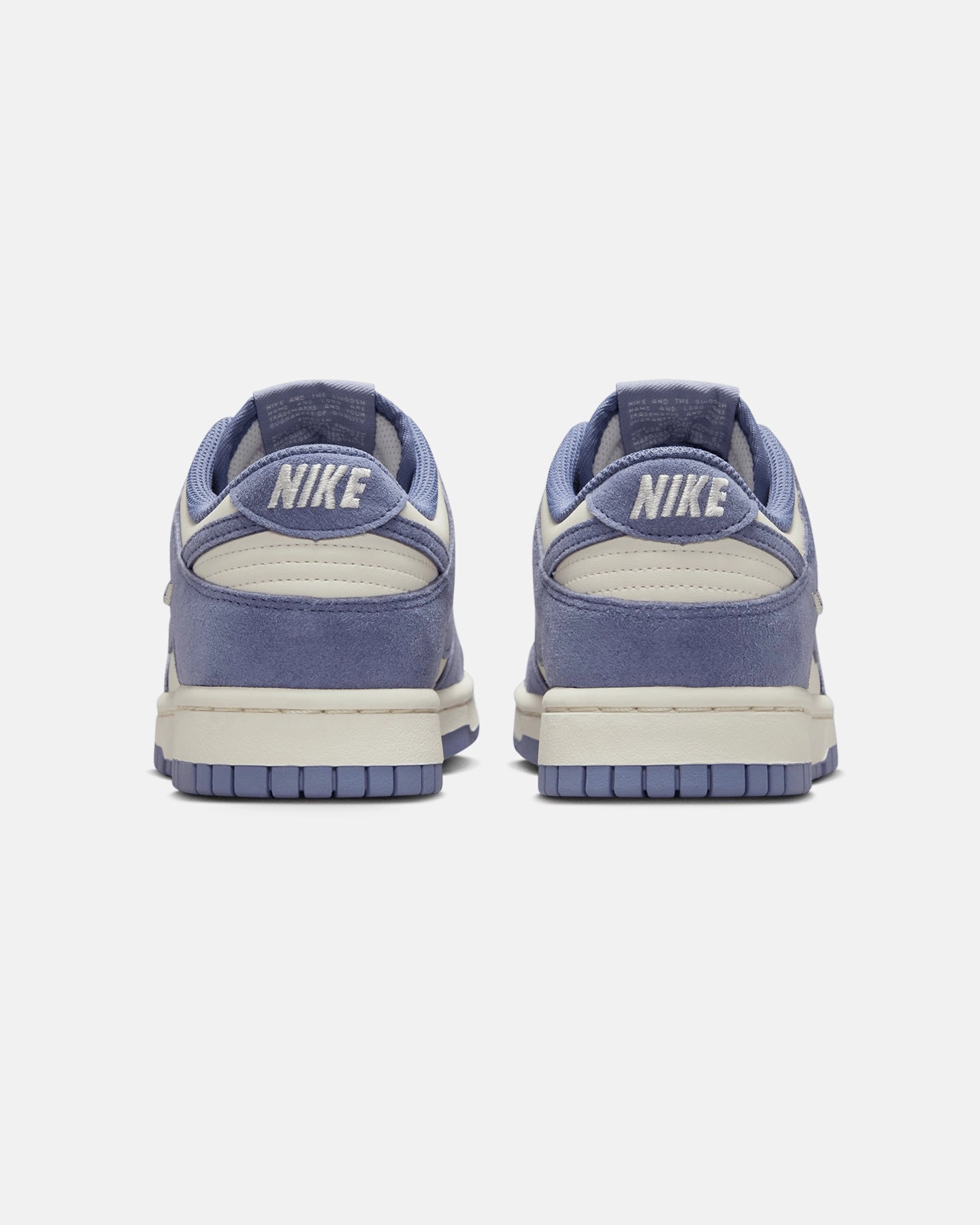 city dwellers' casual shoes Stretch Panels Nike Women's Dunk Low Sail