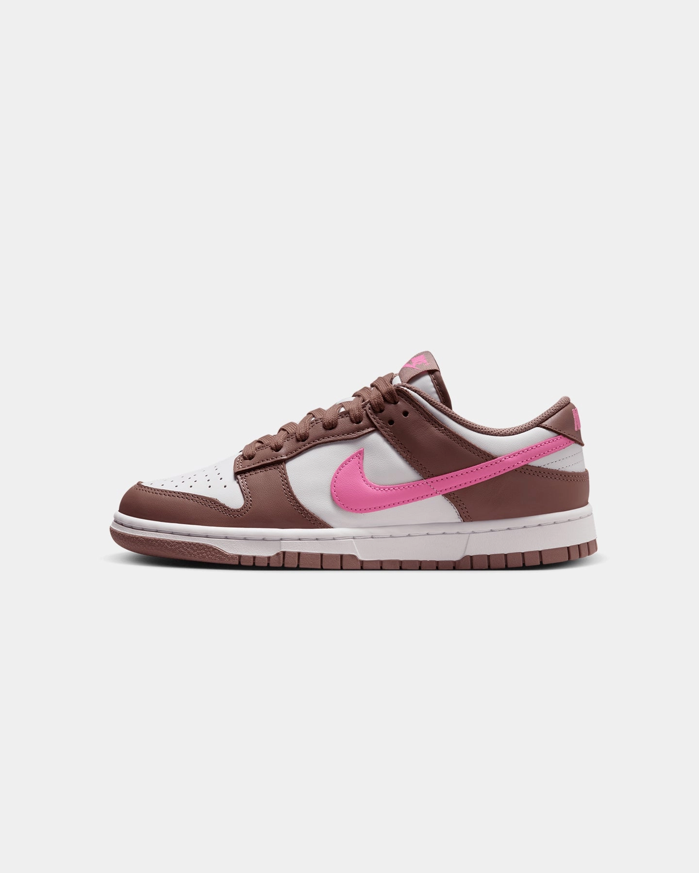 All-Day Cushioning Nike Women's Dunk Low Smokey Mauve/Playful Pink
