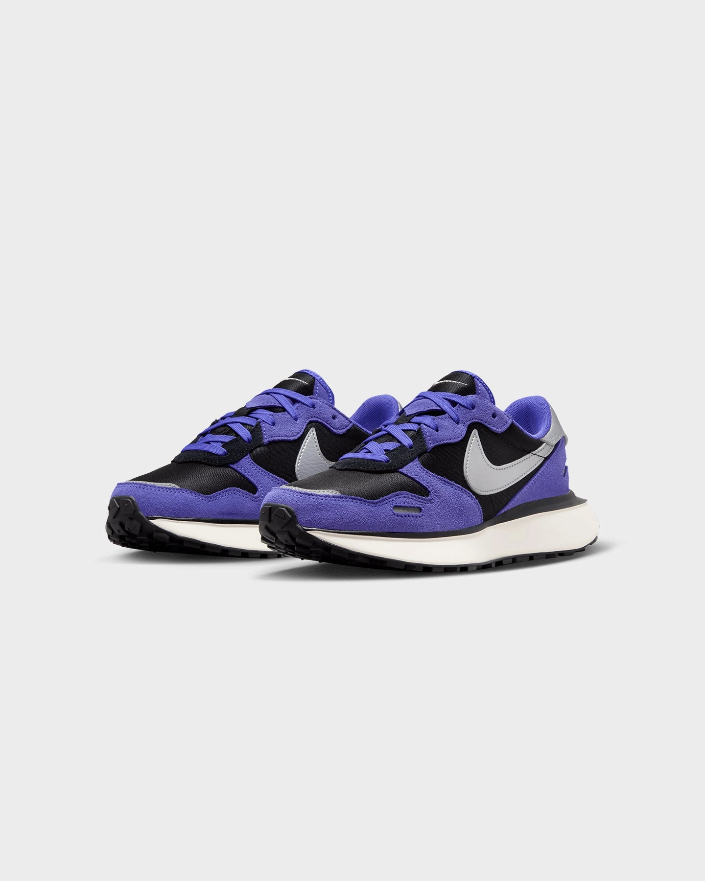 necessary Non Restrictive Toe Box Nike Women's Phoenix Waffle Violet