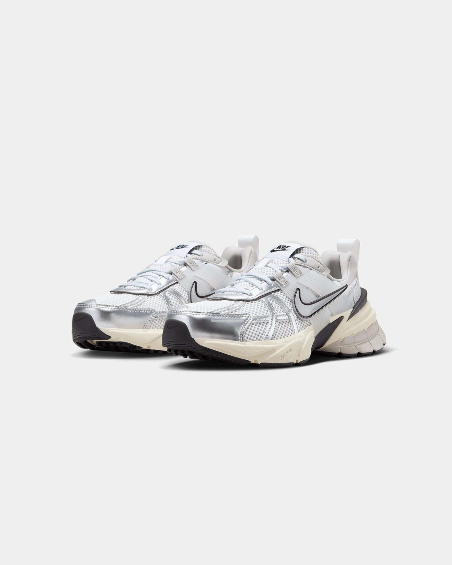 Nike Women's V2K Run Summit White/Metallic Silver Elastic Band