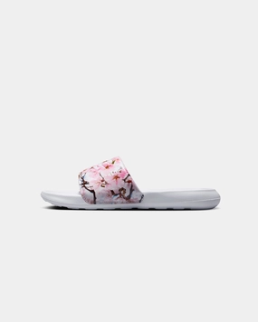 professional athletes Nike Women's Victori One Slides White/White