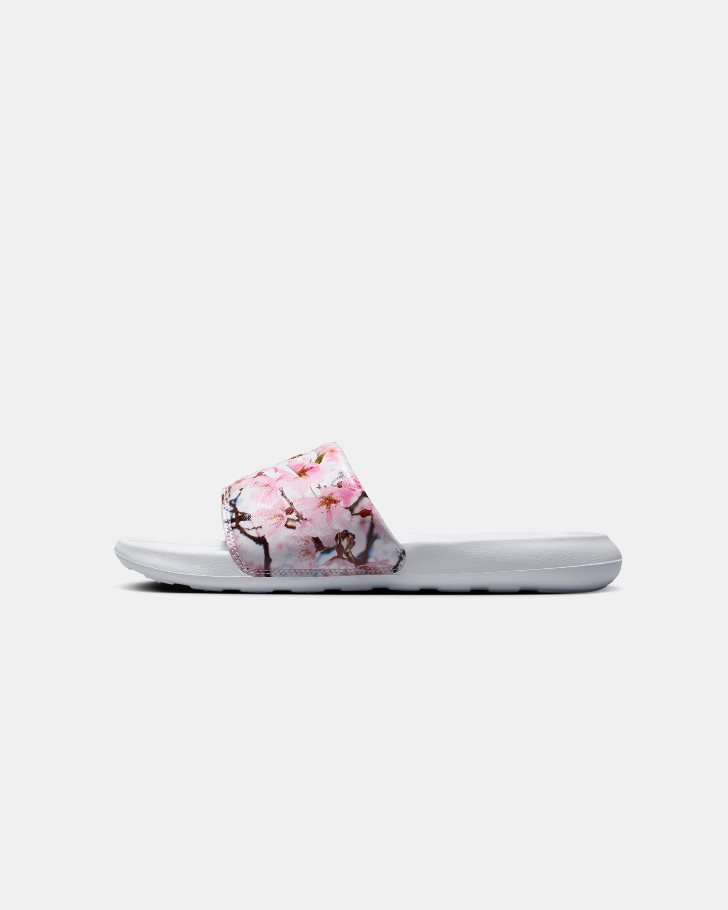 professional athletes Nike Women's Victori One Slides White/White