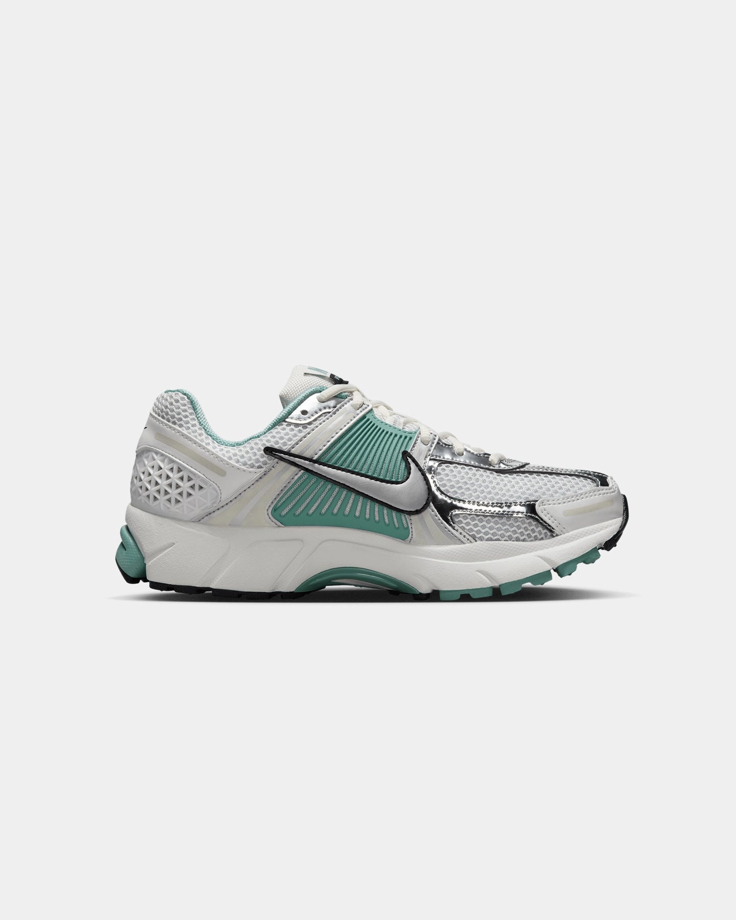 Nike Women's Zoom Vomero 5 Summit White/Metallic Silver-Wolf Grey warm - weather shoes skateboarders - specific functions
