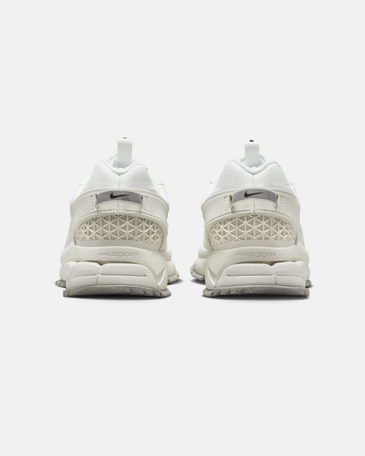 Fashionable Look Nike Women's Zoom Vomero Roam Summit White/Summit White