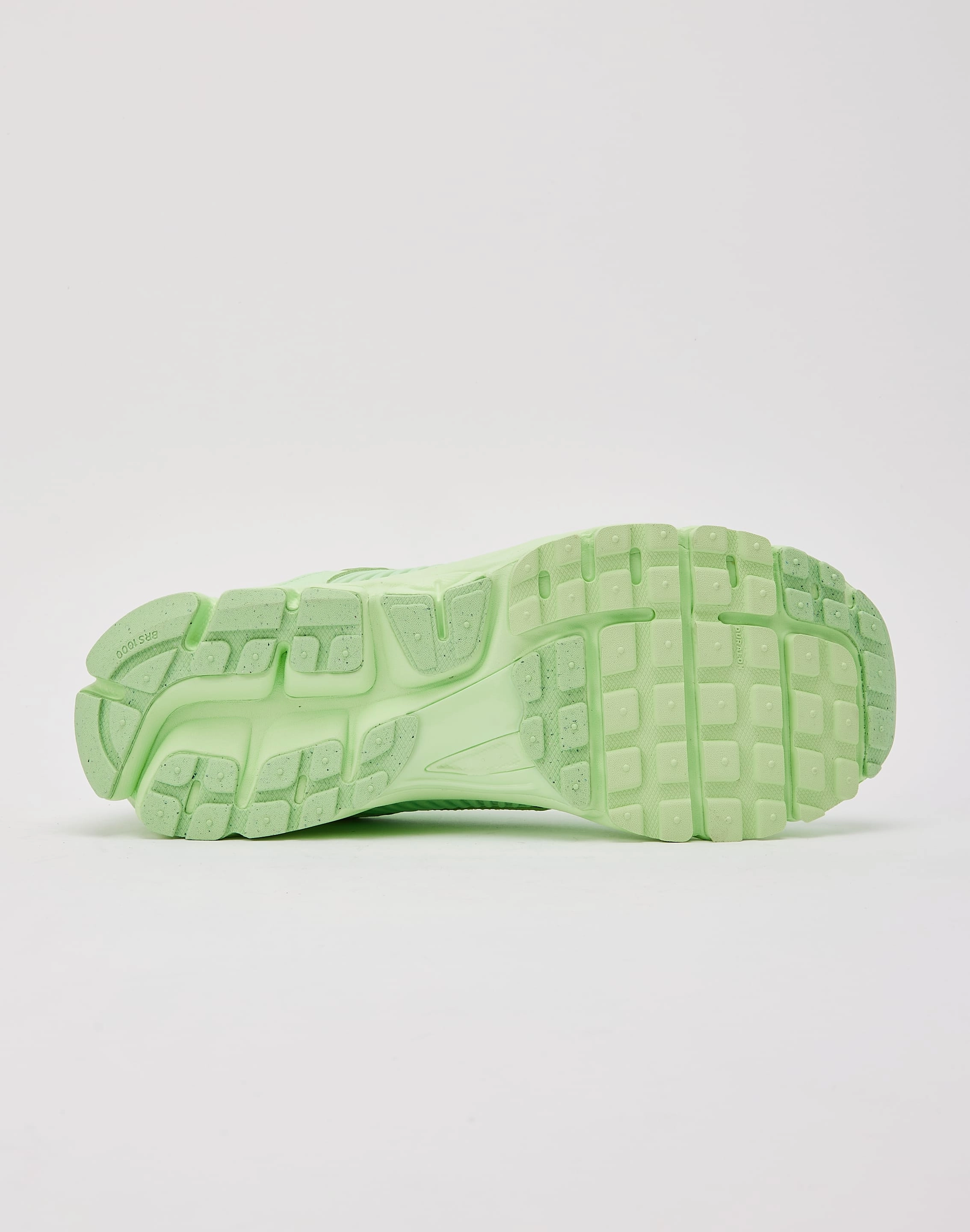 Nike Zoom Vomero 5 Distinctive chic