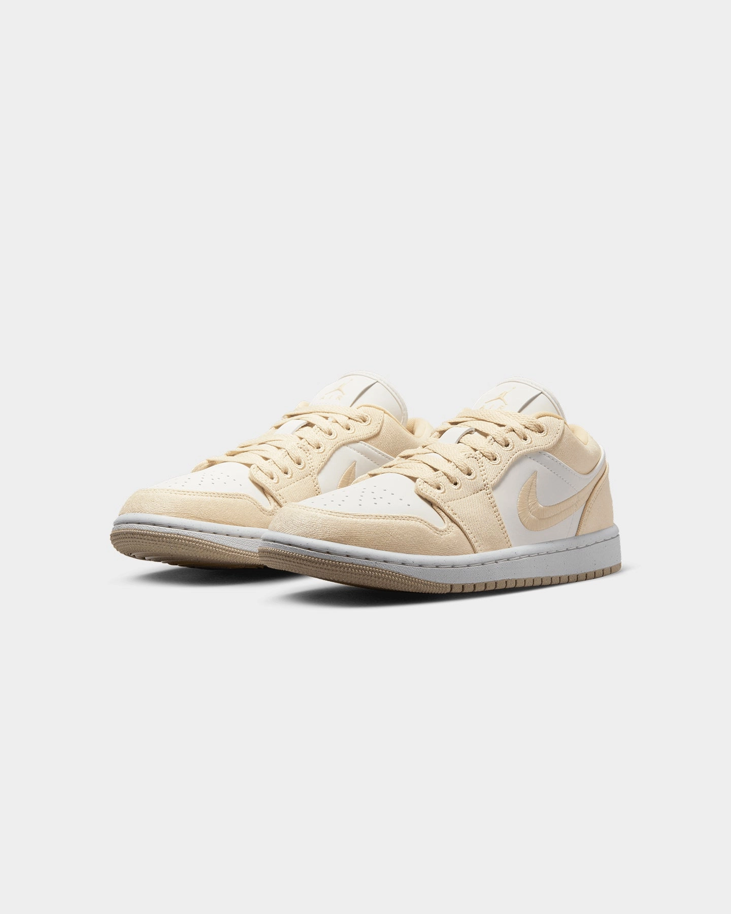 Jordan Women's Air Jordan 1 Low SE "Canvas" Team Gold/Sail fashionable user