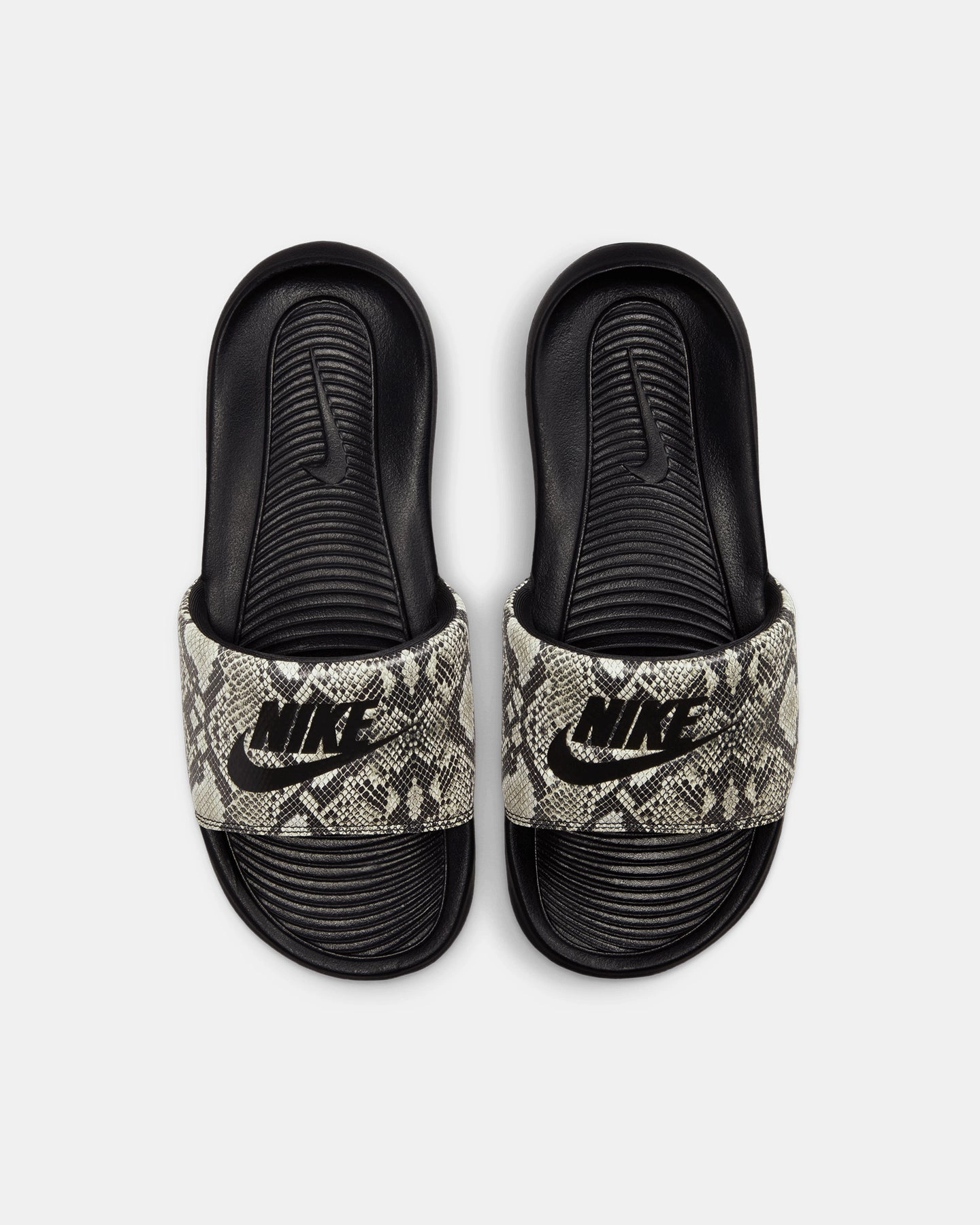 Exclusive traction Nike Women's Victori One Slides Multi