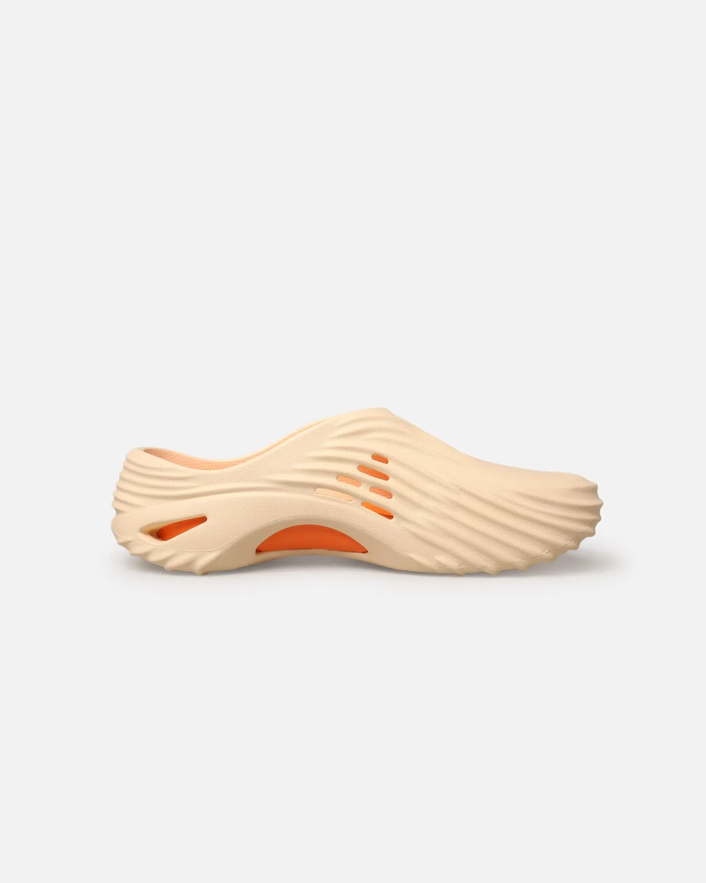 Crocs Echo Wave Vanilla Slip Free Surface Easy Step Fit Sandals