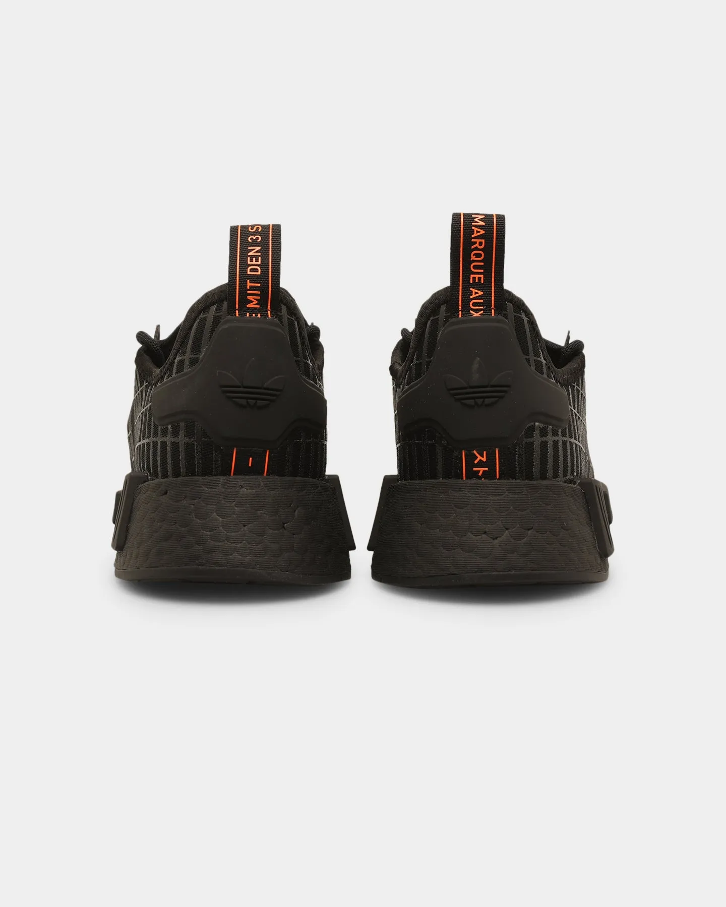 Chic Fit Sculpted Design Adidas NMD_R1 Core Black/Core Black