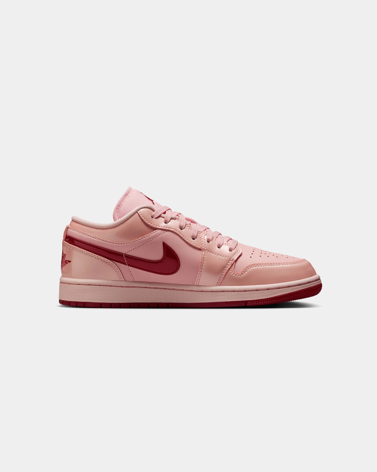 Jordan Women's Air Jordan 1 Low SE "V-Day" Coral metal runners'