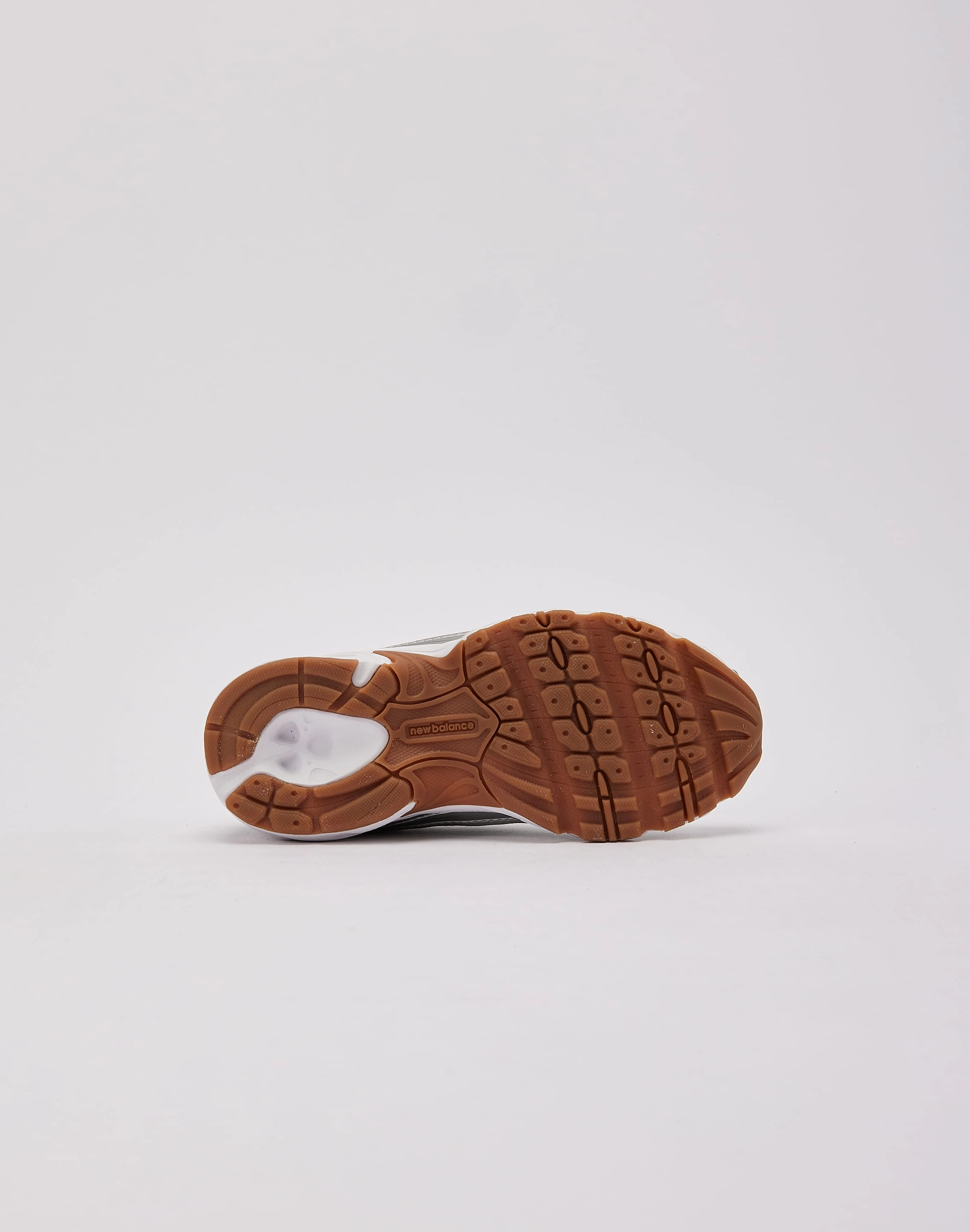 New Balance 740 Bungee Pre-School Flexible stability Distinctive flair