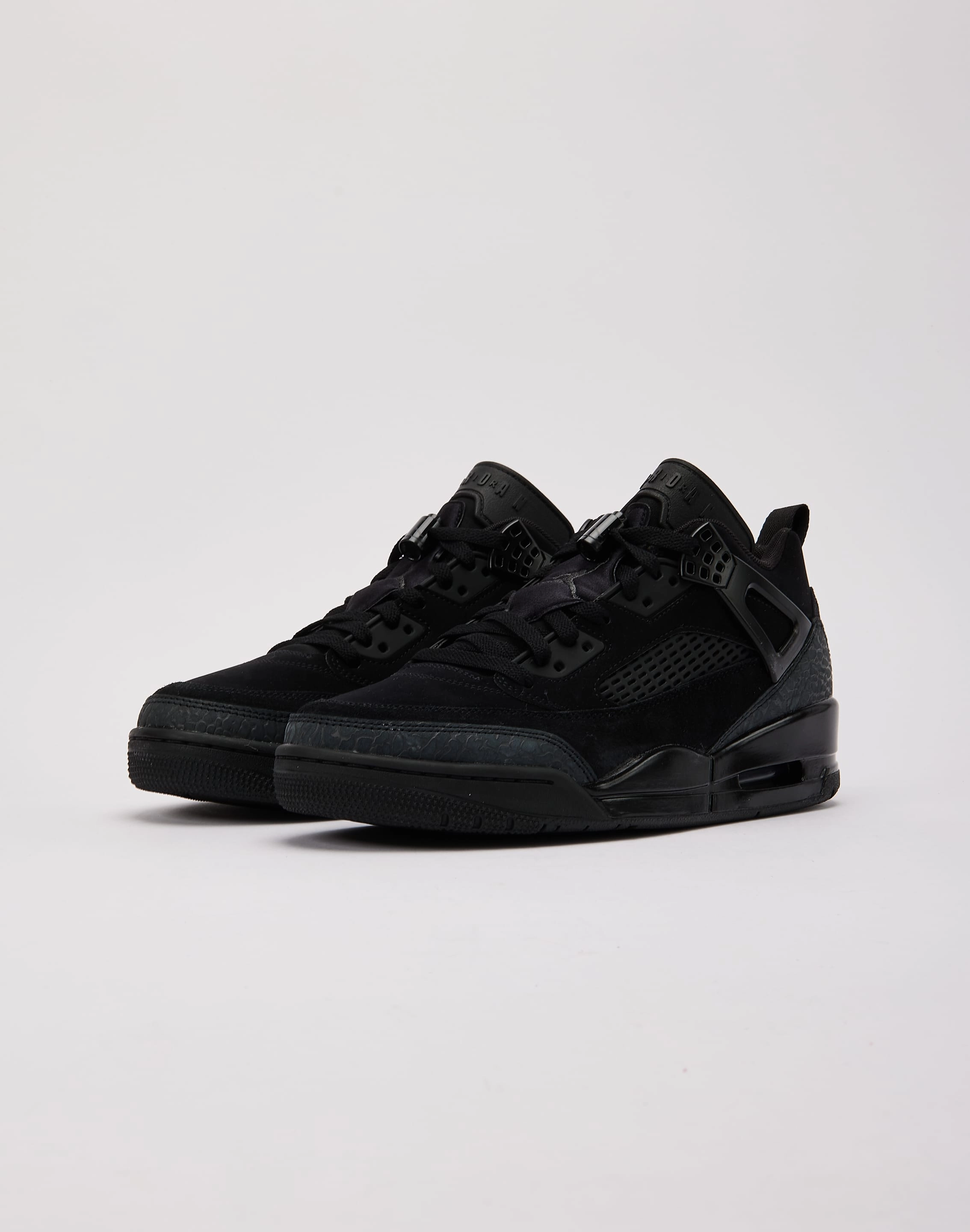 Sleek Comfort Sustainable materials Jordan Spizike Low