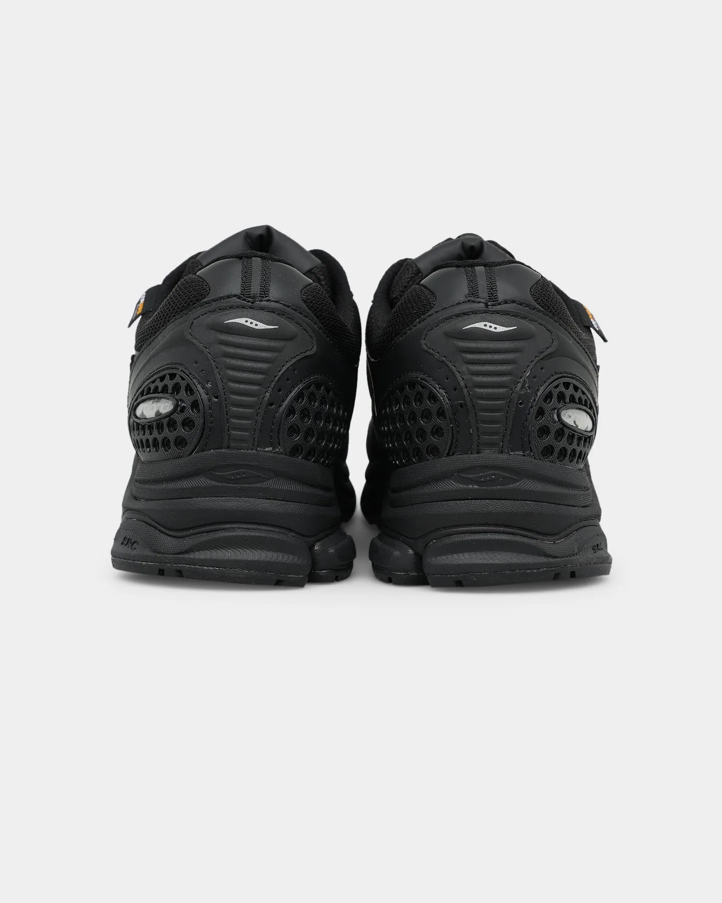 Abrasion resistant Blister prevention Saucony Progrid Triumph 4 Black