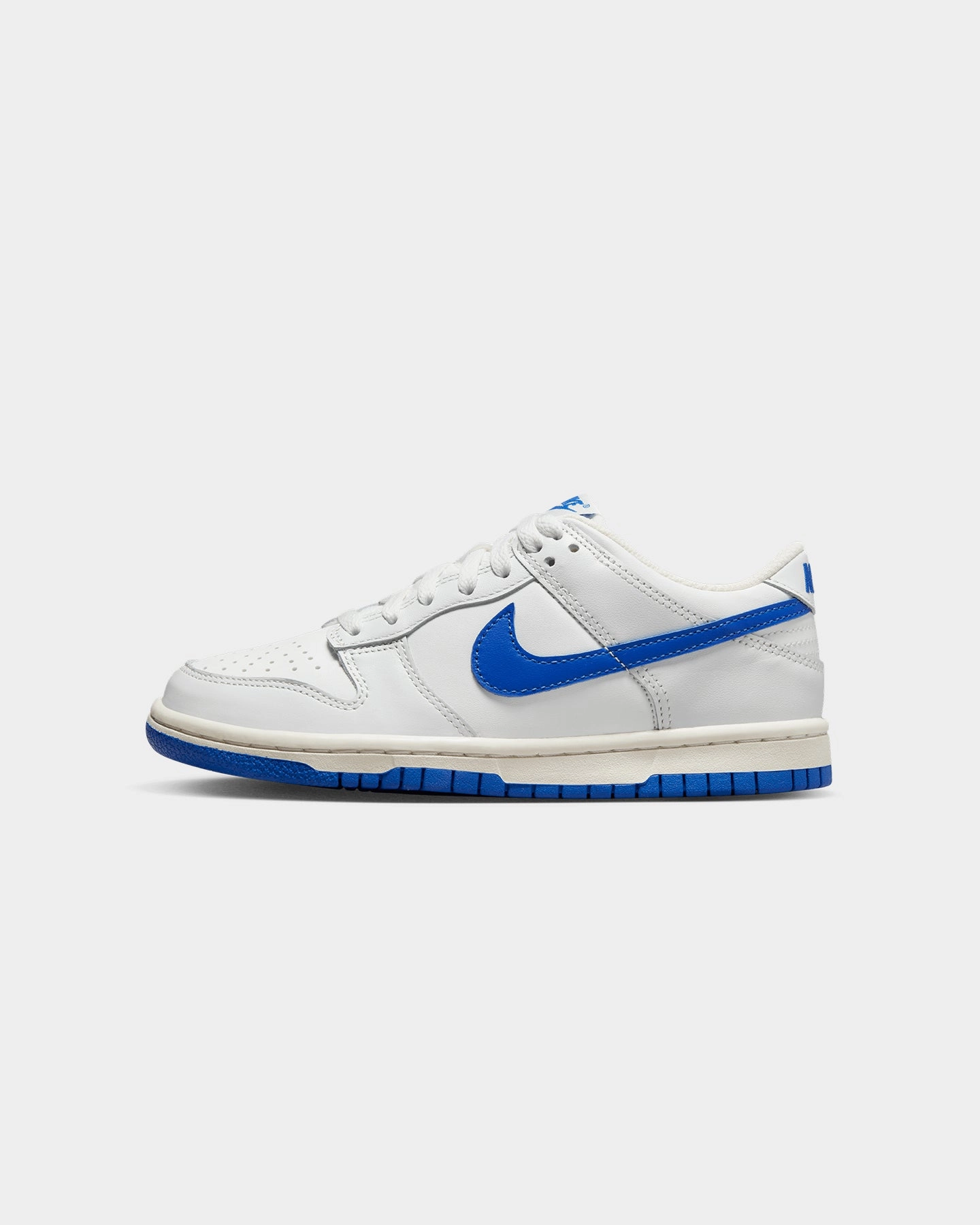 Sneaker Display Smooth Step Nike Kids' Dunk Low "White Royal" (GS) Summit White/Hyper Royal