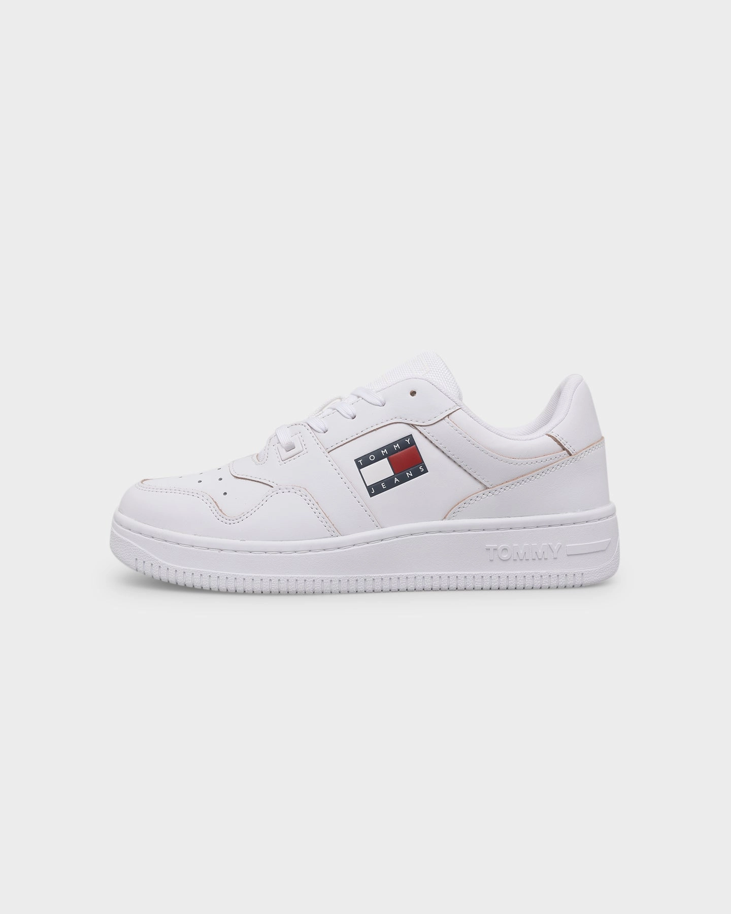 Low Profile Collar Tommy Jeans Women's Etch Basketball Trainers White