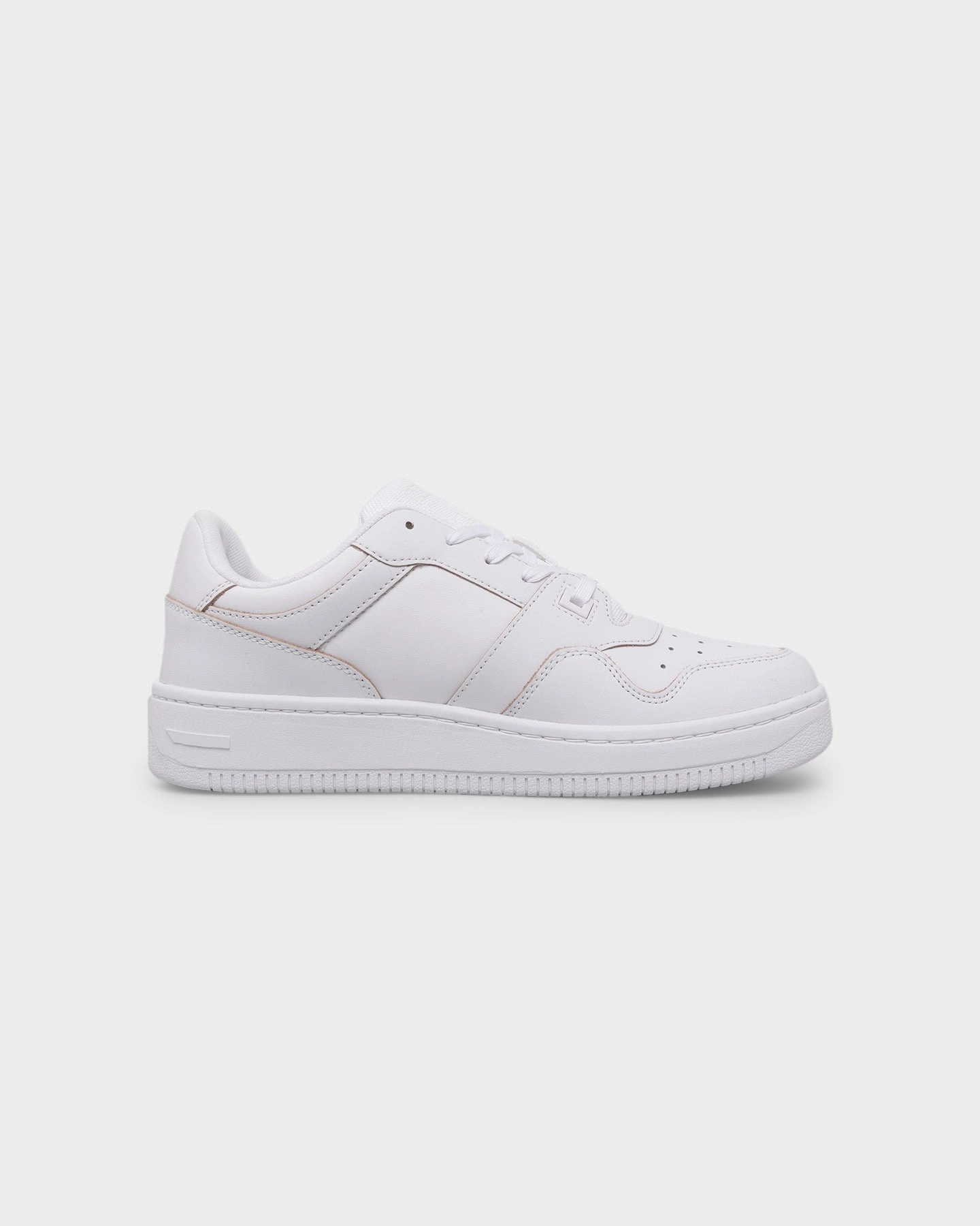 Tommy Jeans Women's Etch Basketball Trainers White cycling equipment