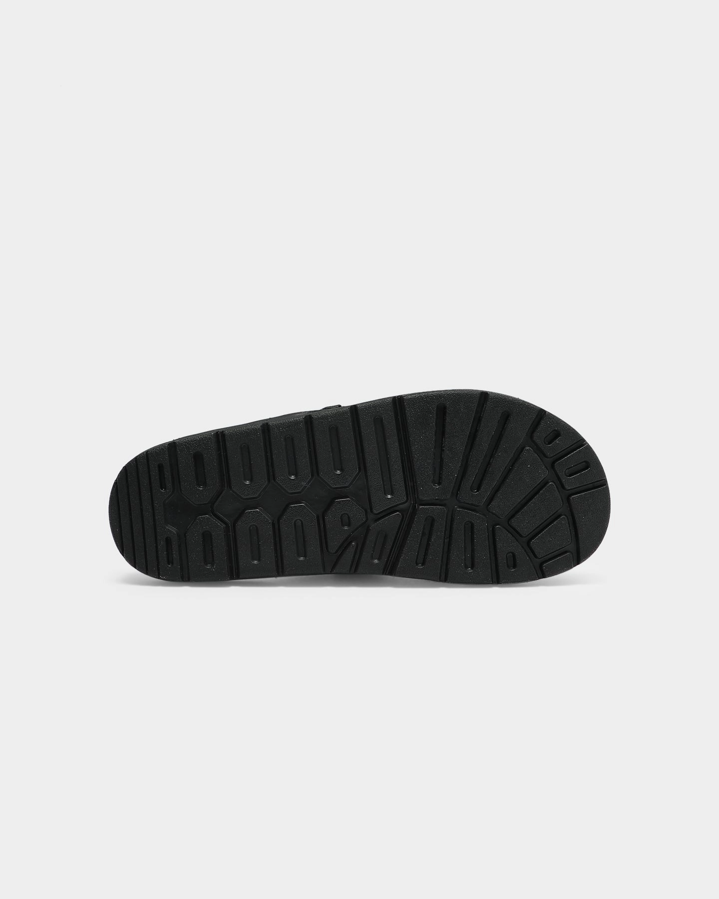 SEICHI Sandoru Ni Shoes Black perforated upper