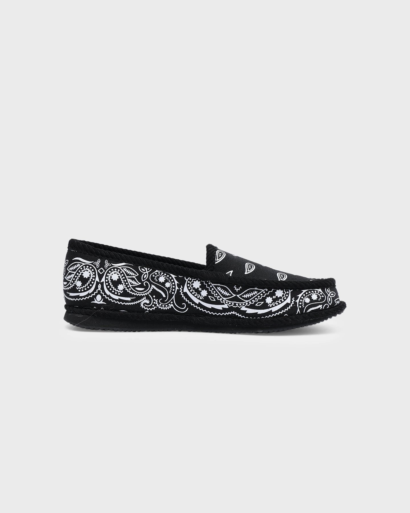 Unique Sole Goat Crew Bandana Slipper Black/White