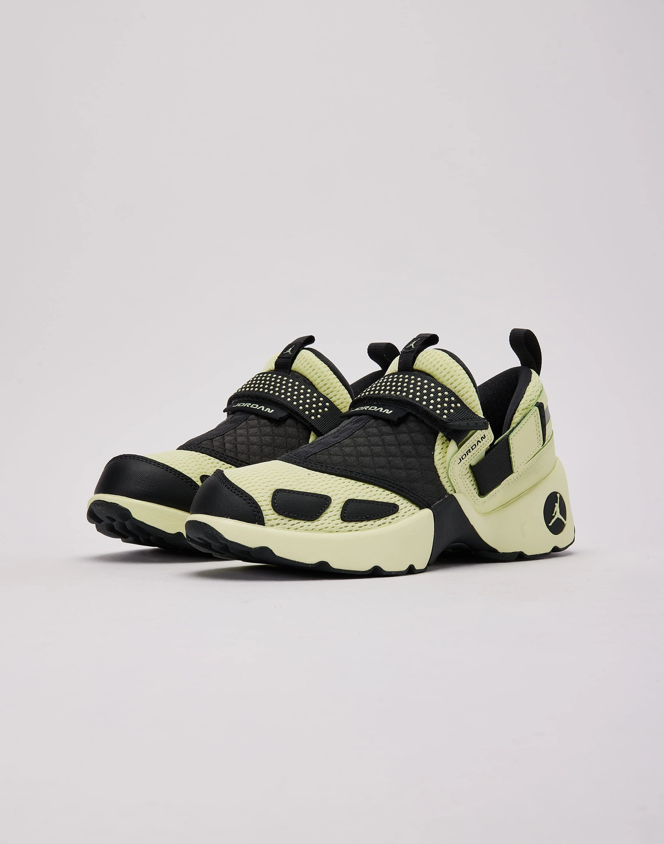 Jordan Trunner LX Carbon Fiber Insert Unbeatable Traction