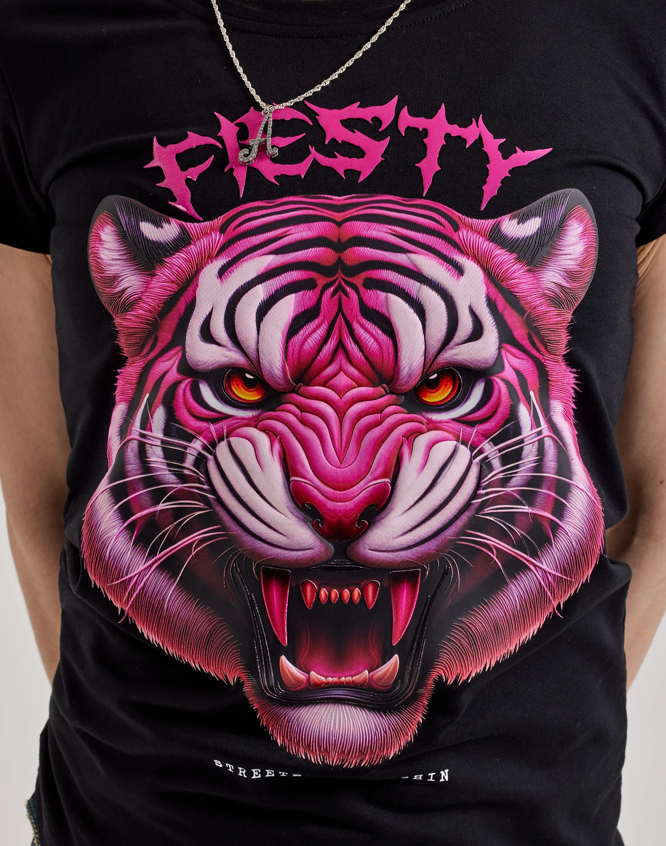 Anti Friction Collar shape Streetz Iz Watchin Fiesty Slim Tee