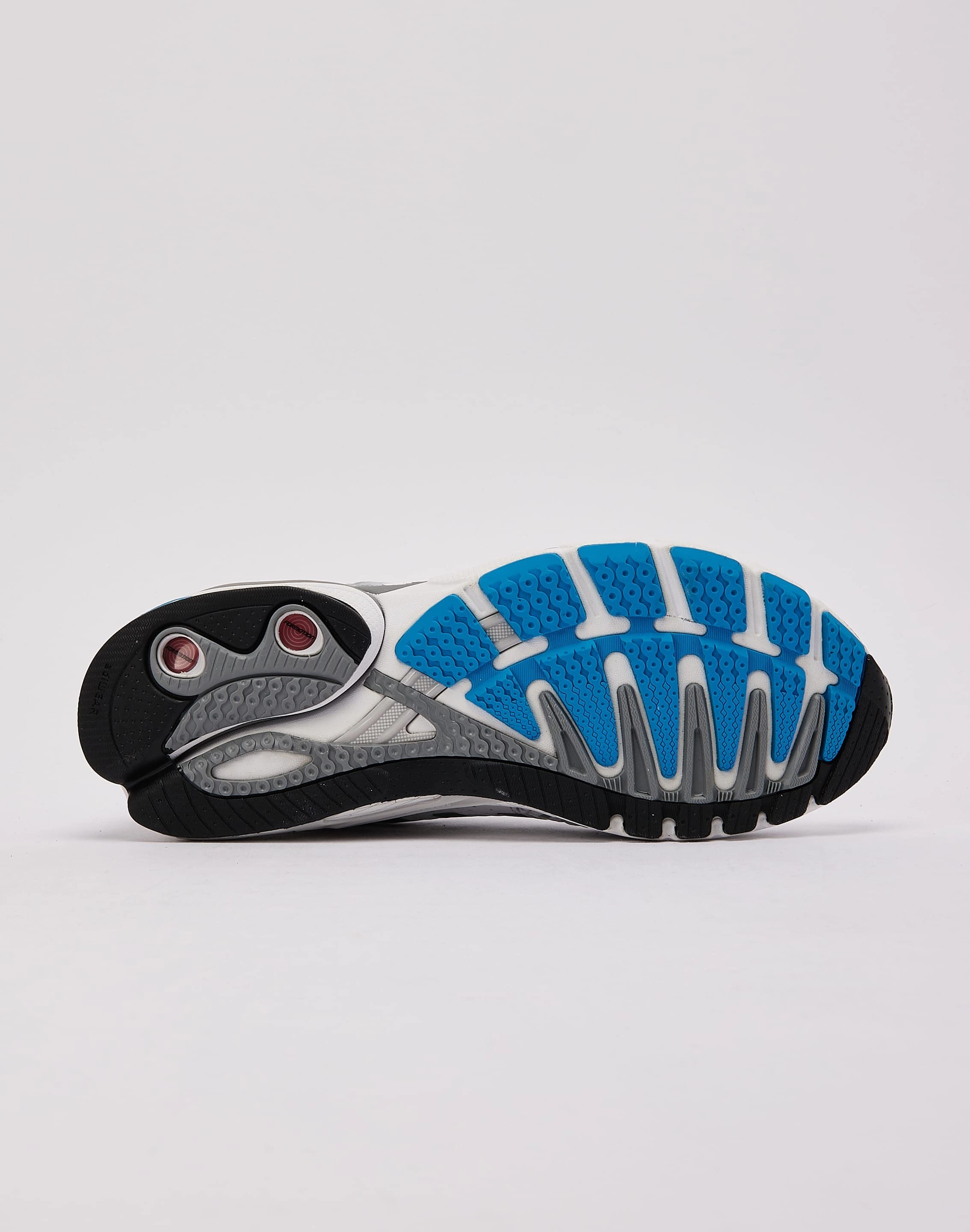 Easy to Wear Adidas Adistar Control 5