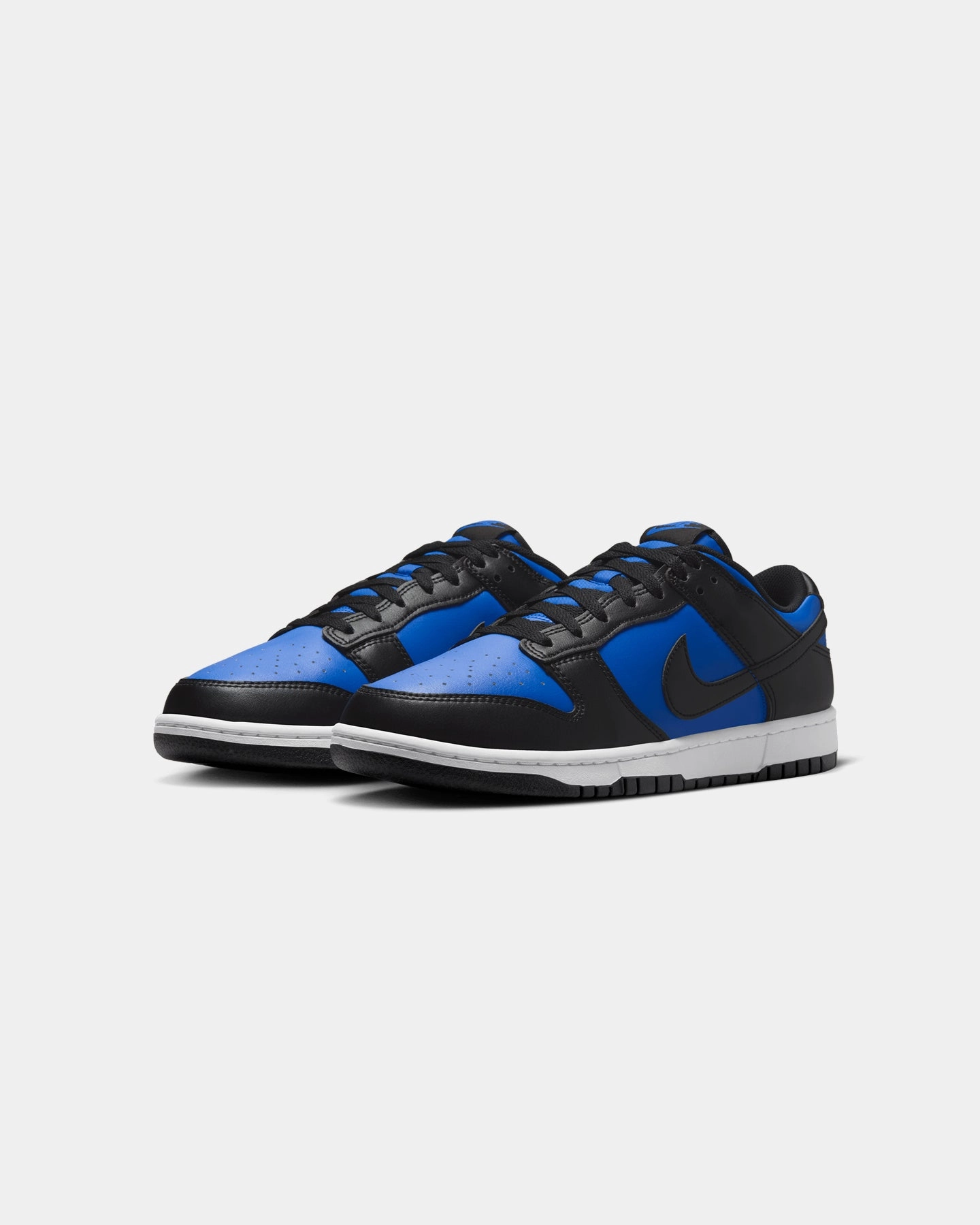 Nike Dunk Low Retro "Hyper Royal" Hyper Royal/Black-White Stone Glow Relaxed Look