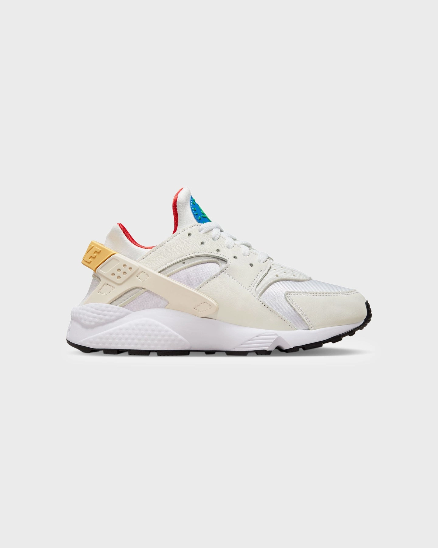 sports competition modernized Nike Women's Air Huarache White/Stadium Green