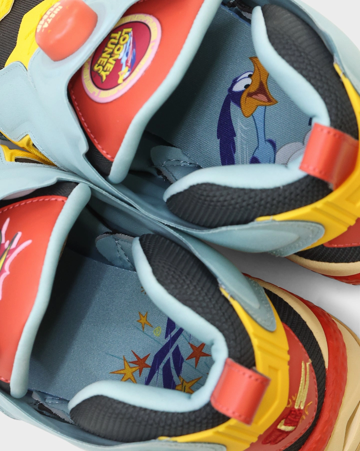 Present Reebok Reebok X Looney Toons Instapump Fury 95 Whisper Teal/Rhodonite/Always Yellow