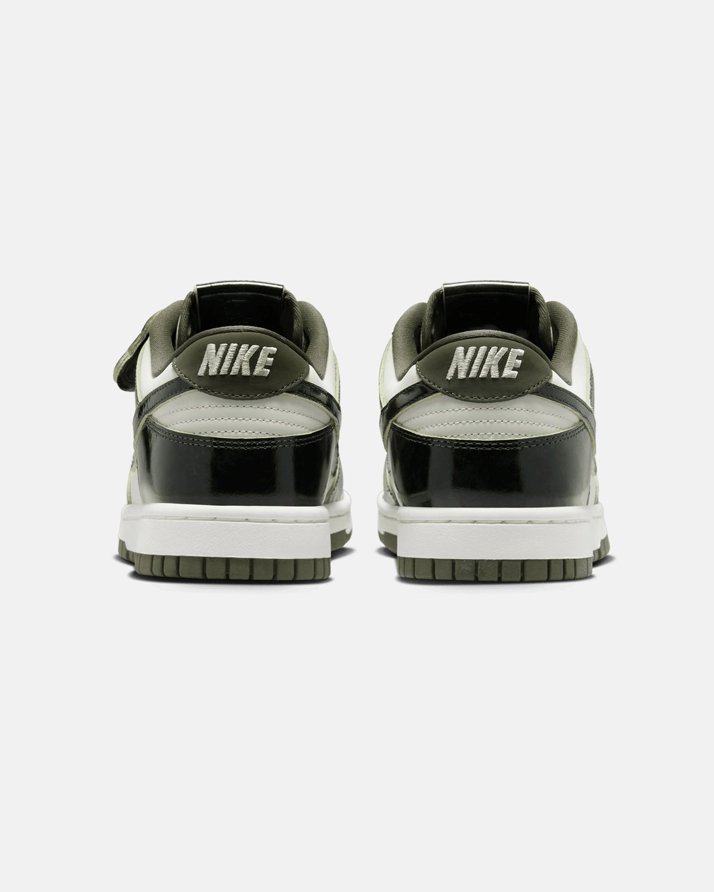 Barefoot feel Nike Women's Dunk Low "Panda Universe Pack" Sea Glass