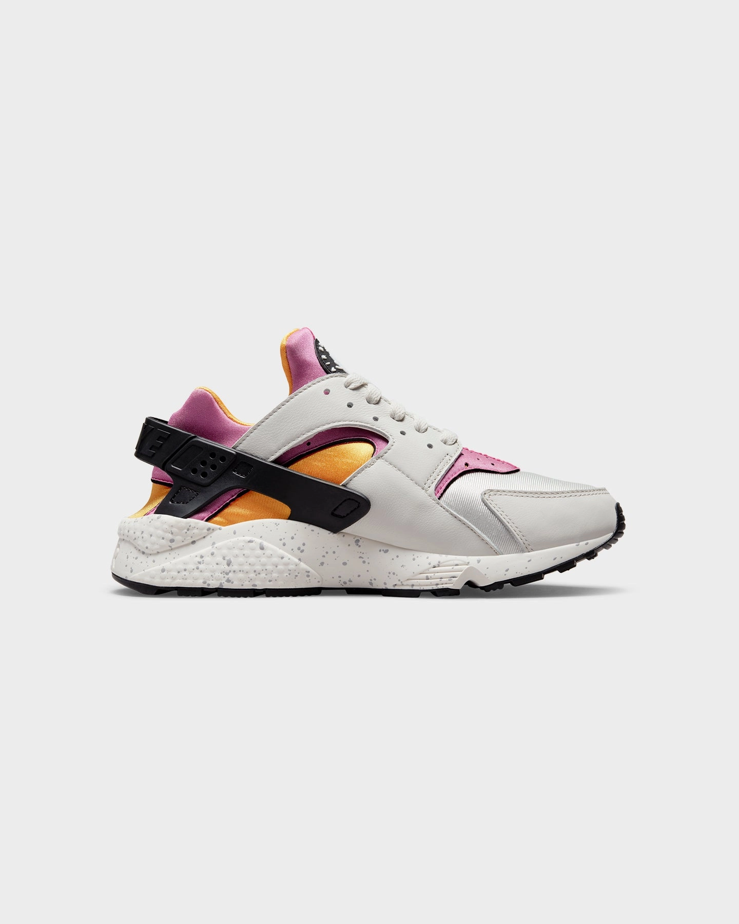 Nike Air Huarache Light Bone/Lethal Pink eastern