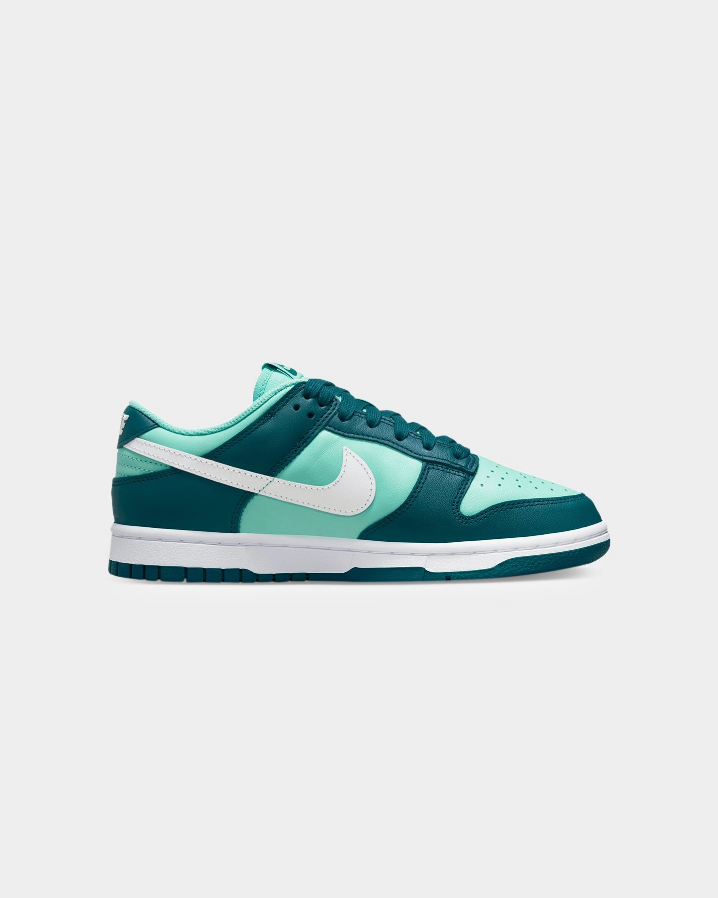 Supportive Nike Women's Dunk Low "Geode Teal" Geode Teal/White