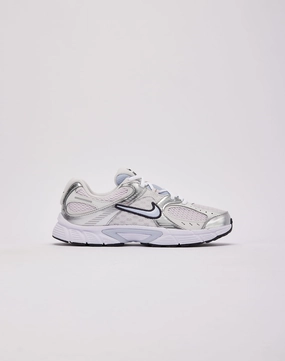 Nike V5 RNR Grade-School Stylish Silhouette Casual Style
