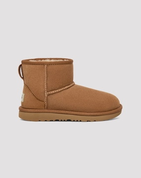 UGG Classic Mini II Preschool Girls' "Chestnut" Boot Sleek Construction