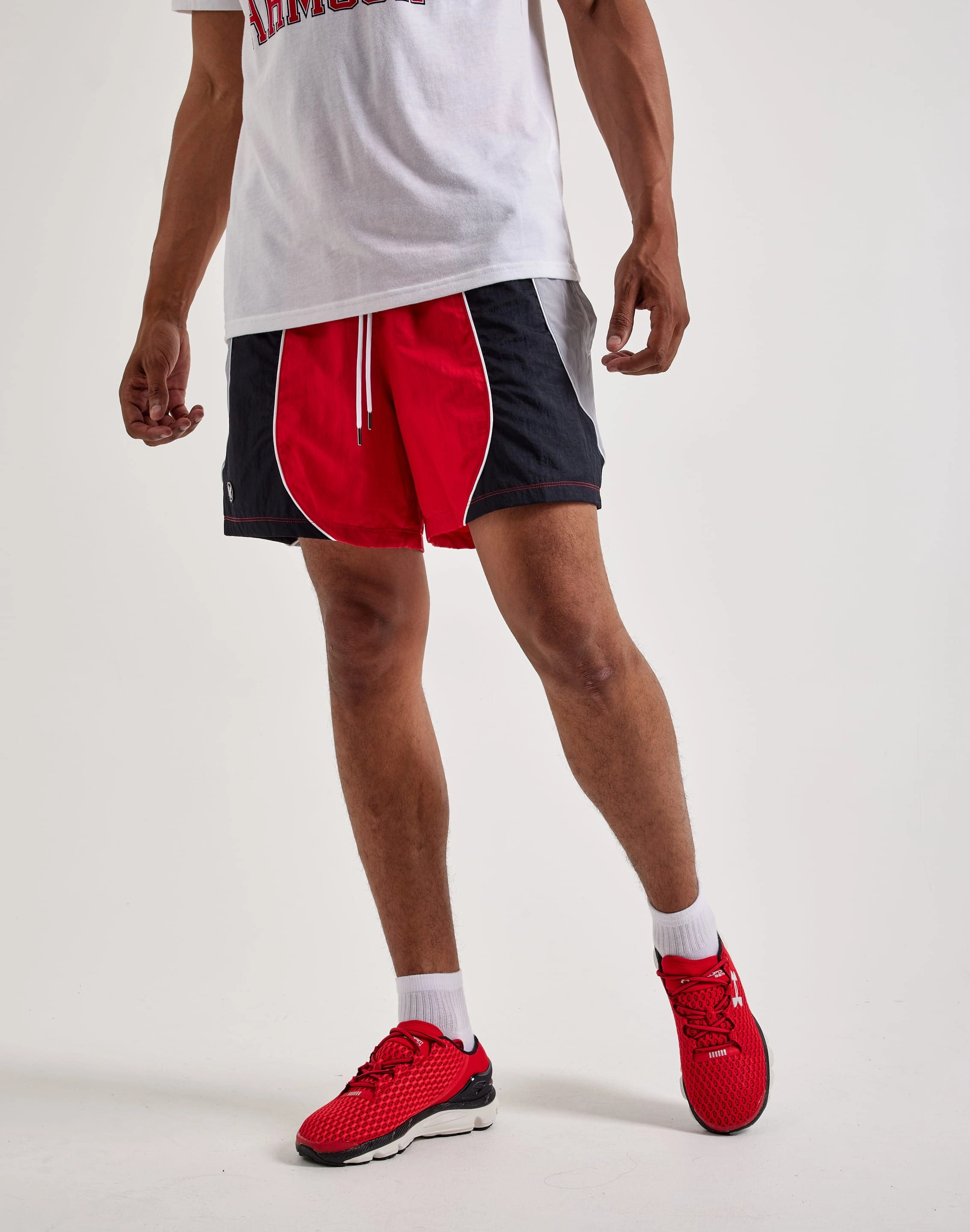 Under Armour Icon Volley Shorts Bold piece Moisture Wicking Fabric