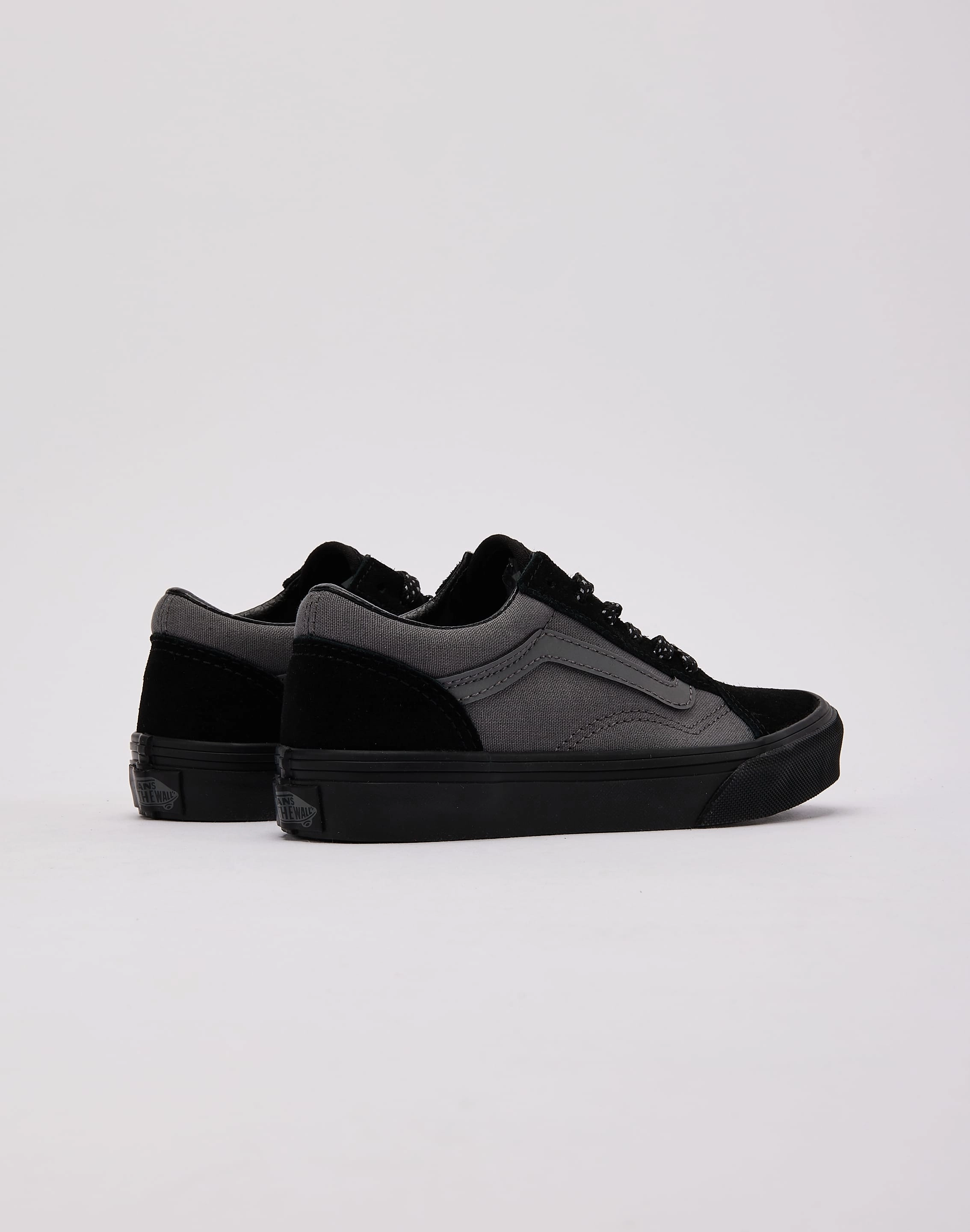 Vans Old Skool Pre-School Durable TPU Frame sophisticated adults
