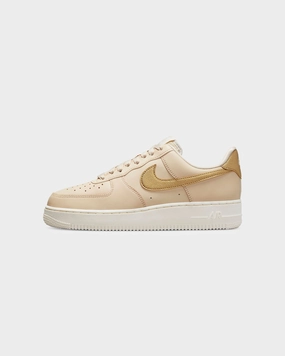 Nike Women's Air Force 1 '07 Ess Trnd "Gold Swoosh" Sanddrift/Metallic softest