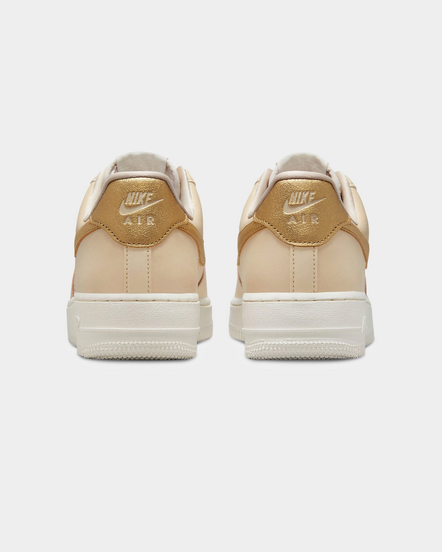 Work Wear Nike Women's Air Force 1 '07 Ess Trnd "Gold Swoosh" Sanddrift/Metallic
