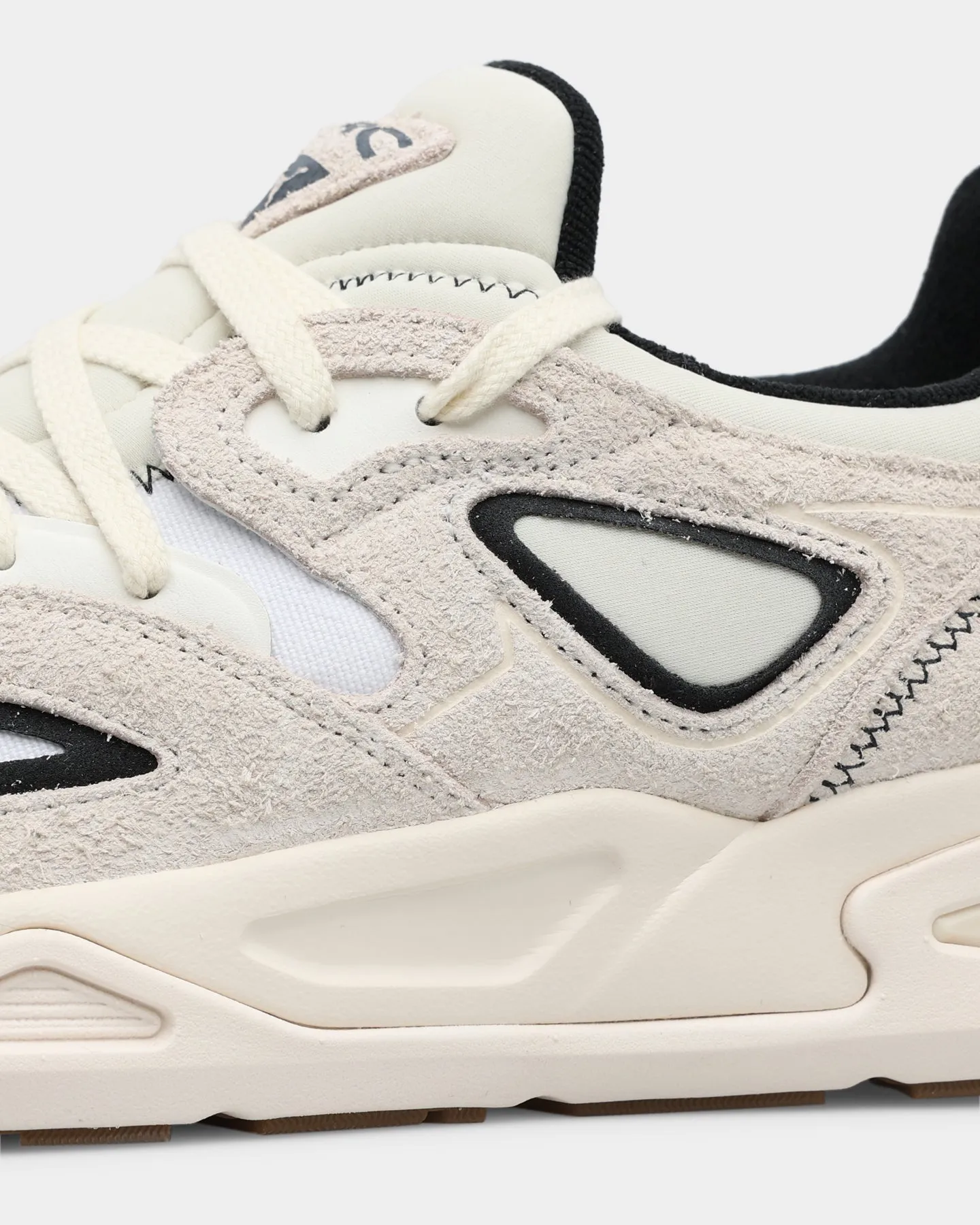 Boosted comfort Seamless construction Puma TRC Blaze Worn Out Pristine-Puma White